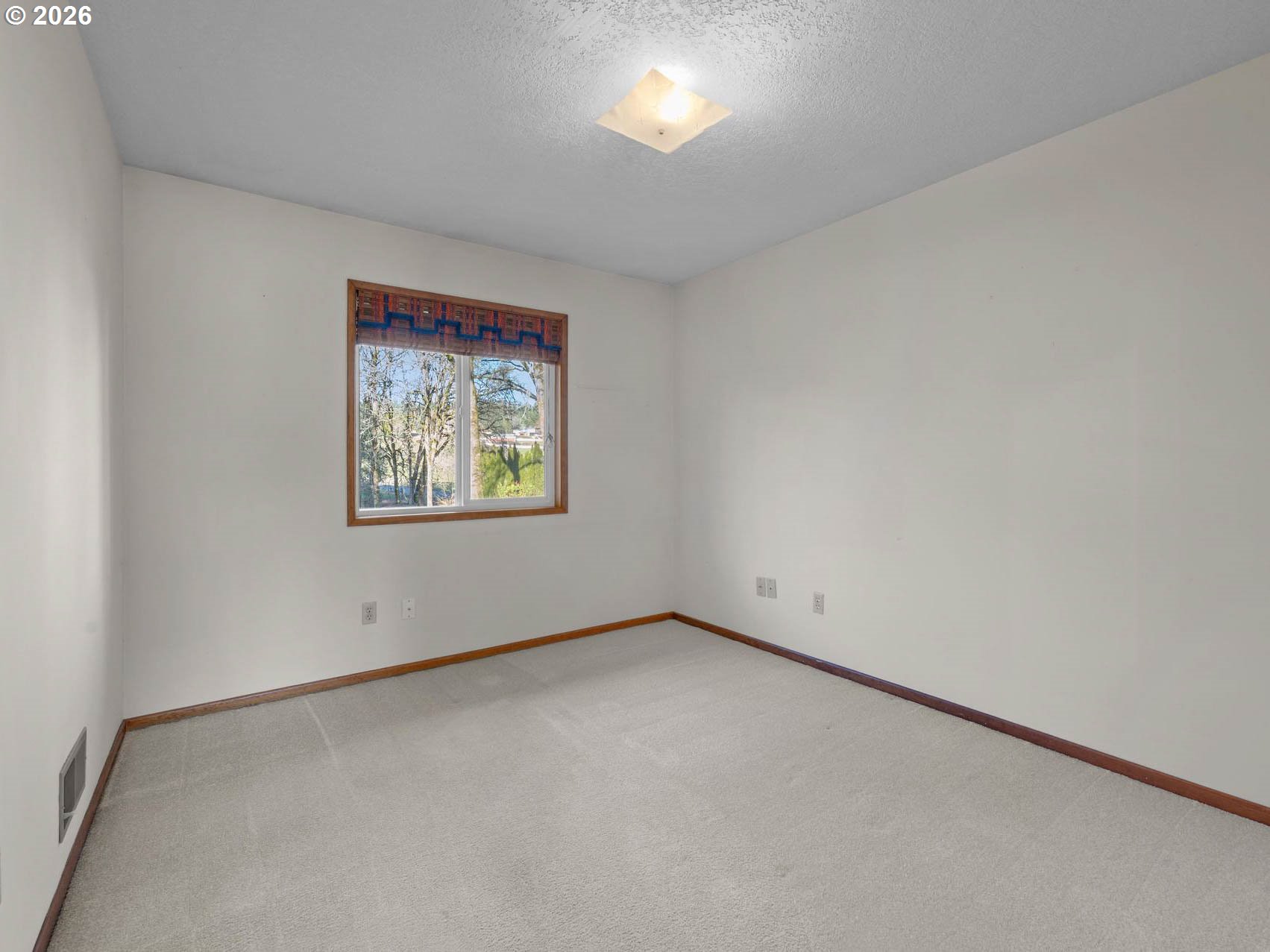 10061 NW VALLEY VISTA RD