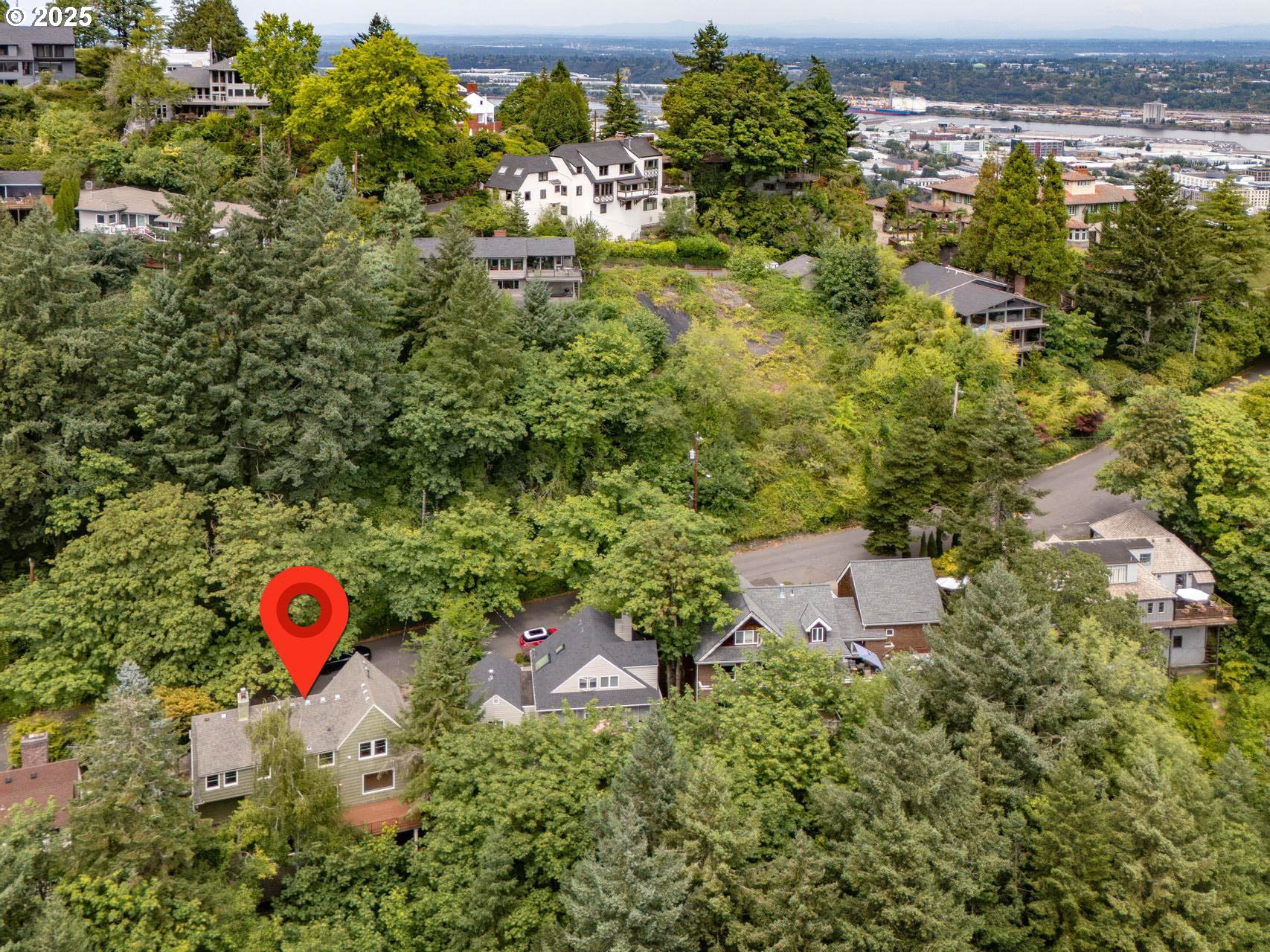 140 NW MACLEAY BLVD