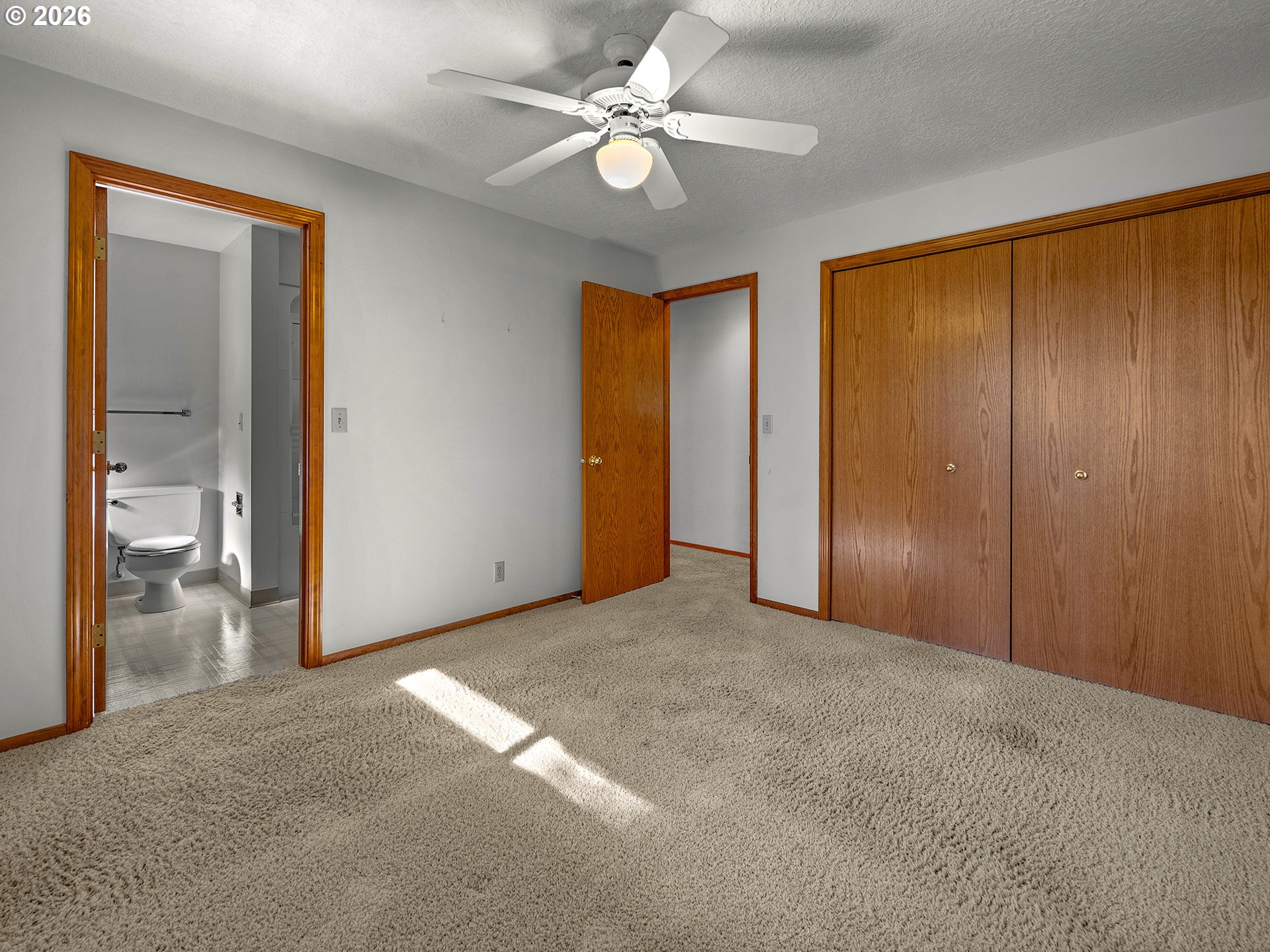 1260 NE OLEANDER LN