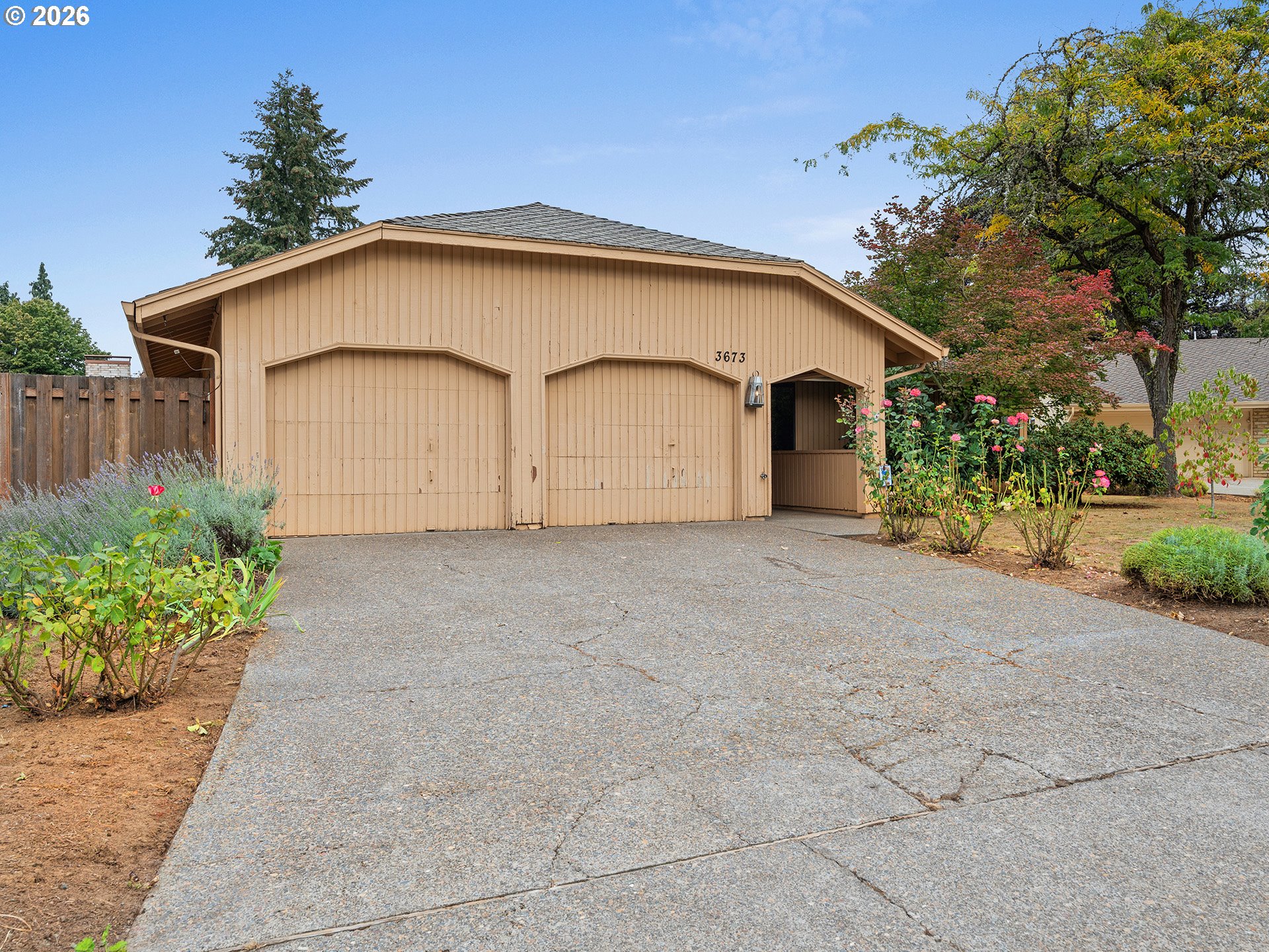 3673 SE MEIER CT