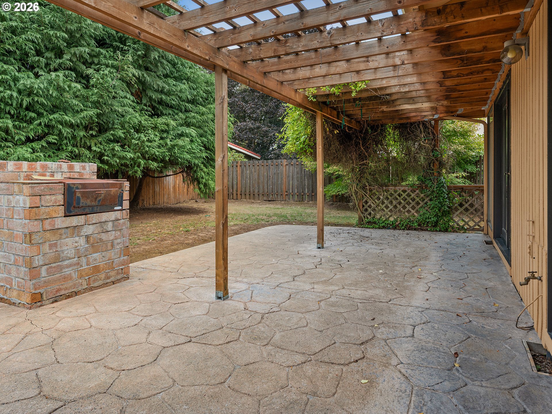 3673 SE MEIER CT