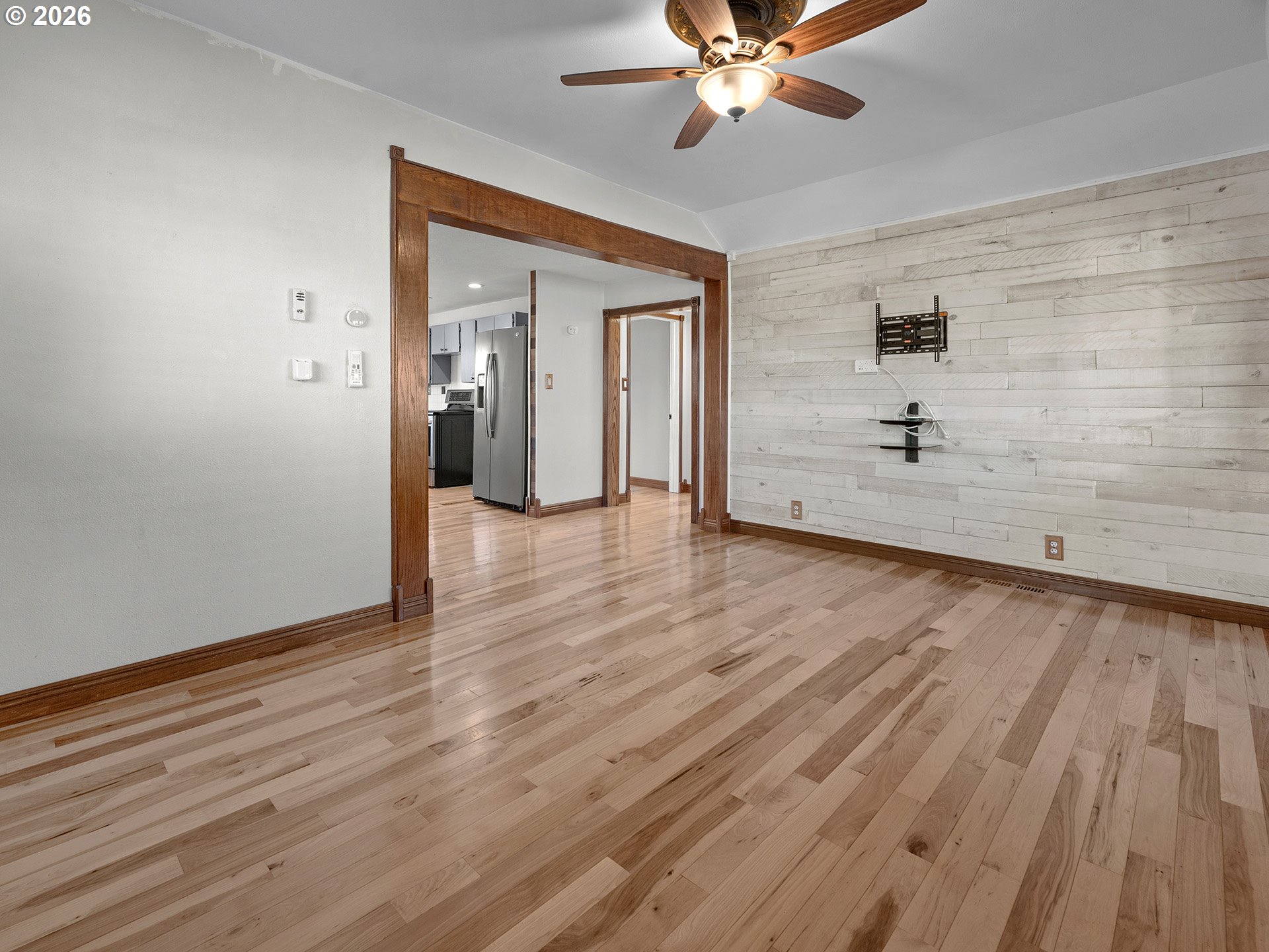 407 3RD ST