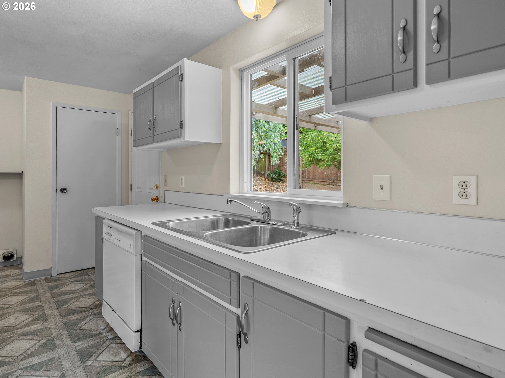 18395 SW SALIX RIDGE ST