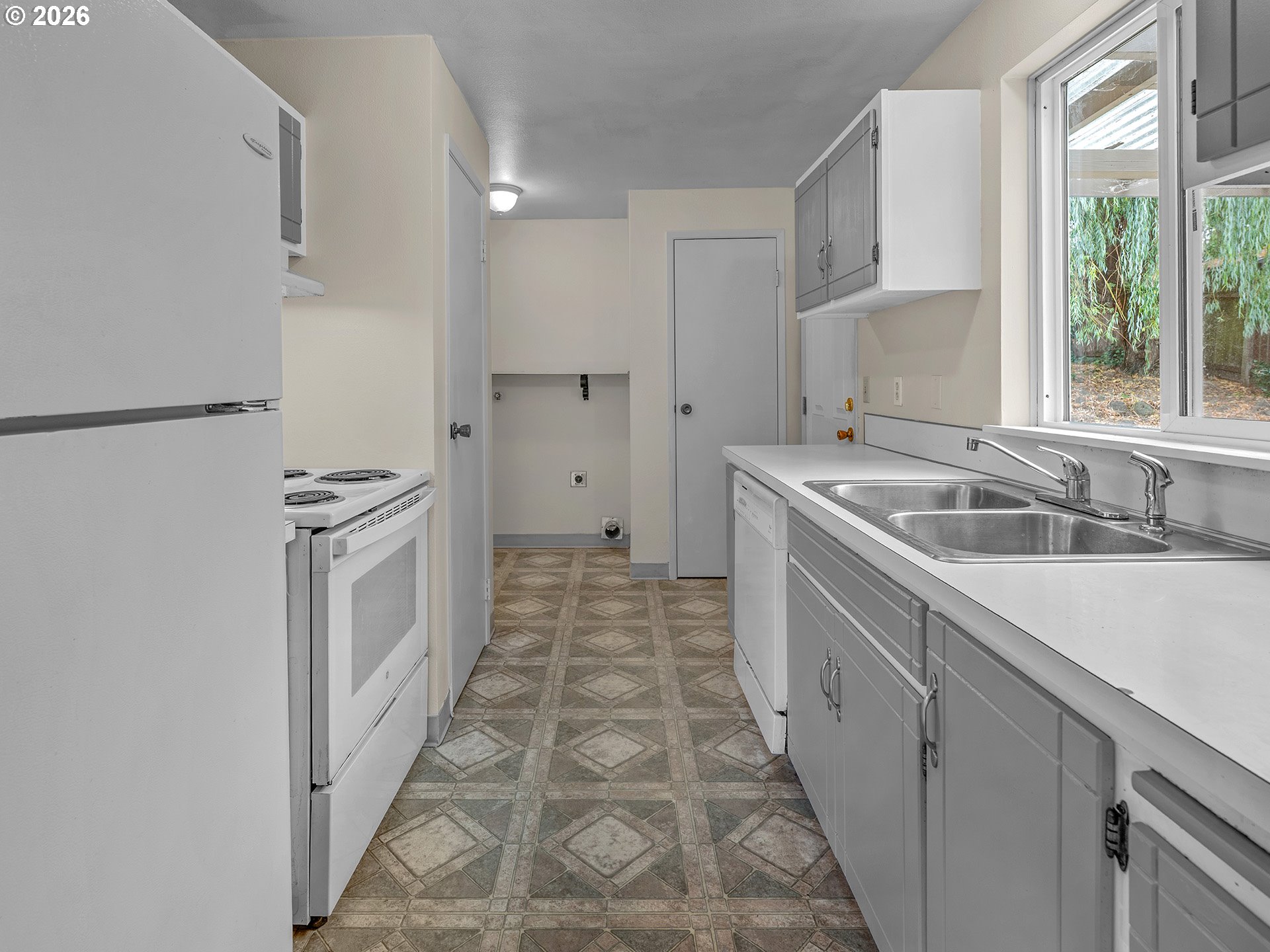 18395 SW SALIX RIDGE ST