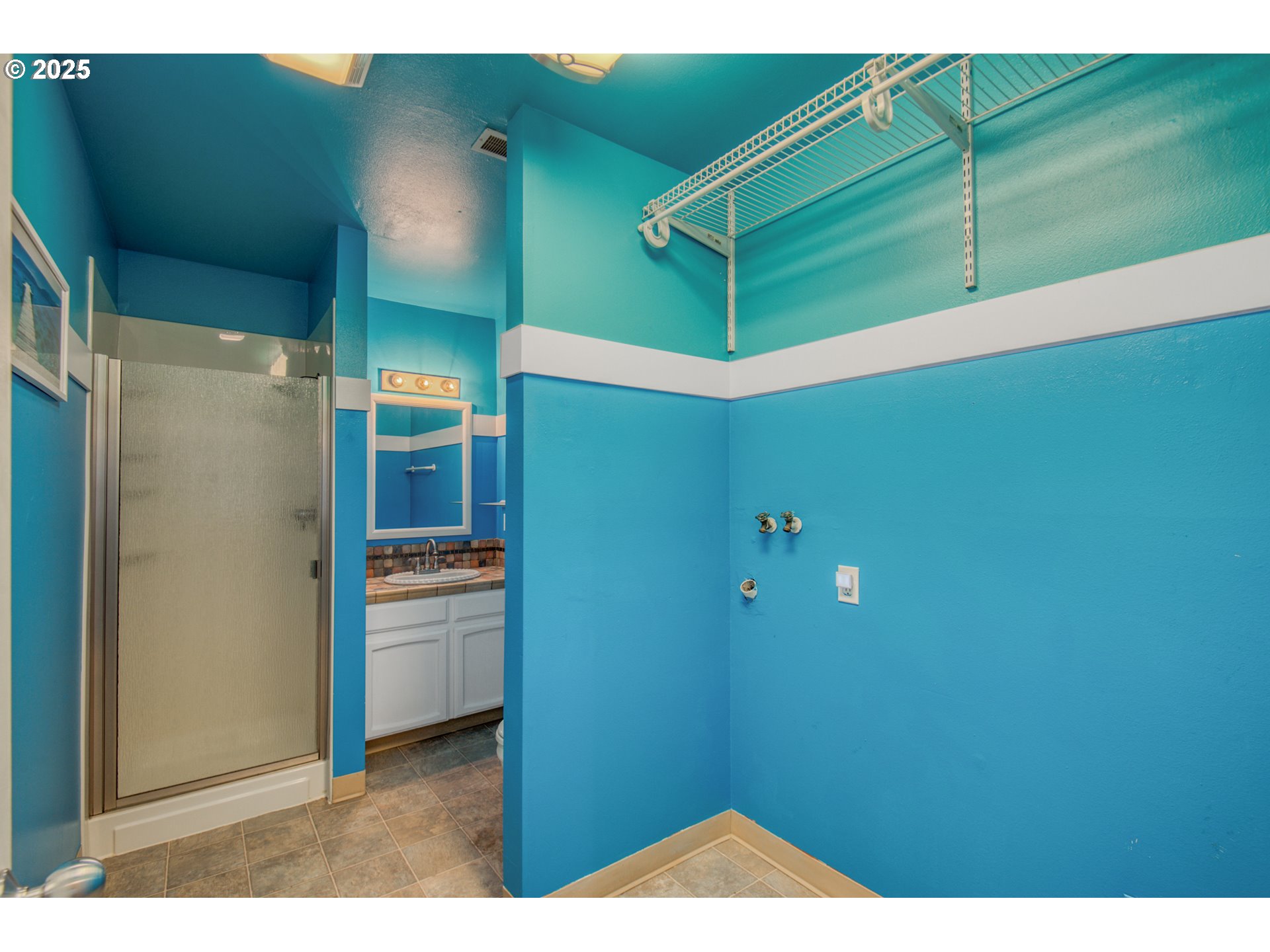 329 NE 20TH PL