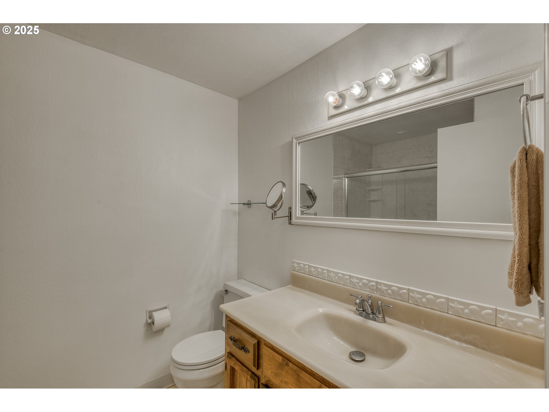 329 NE 20TH PL