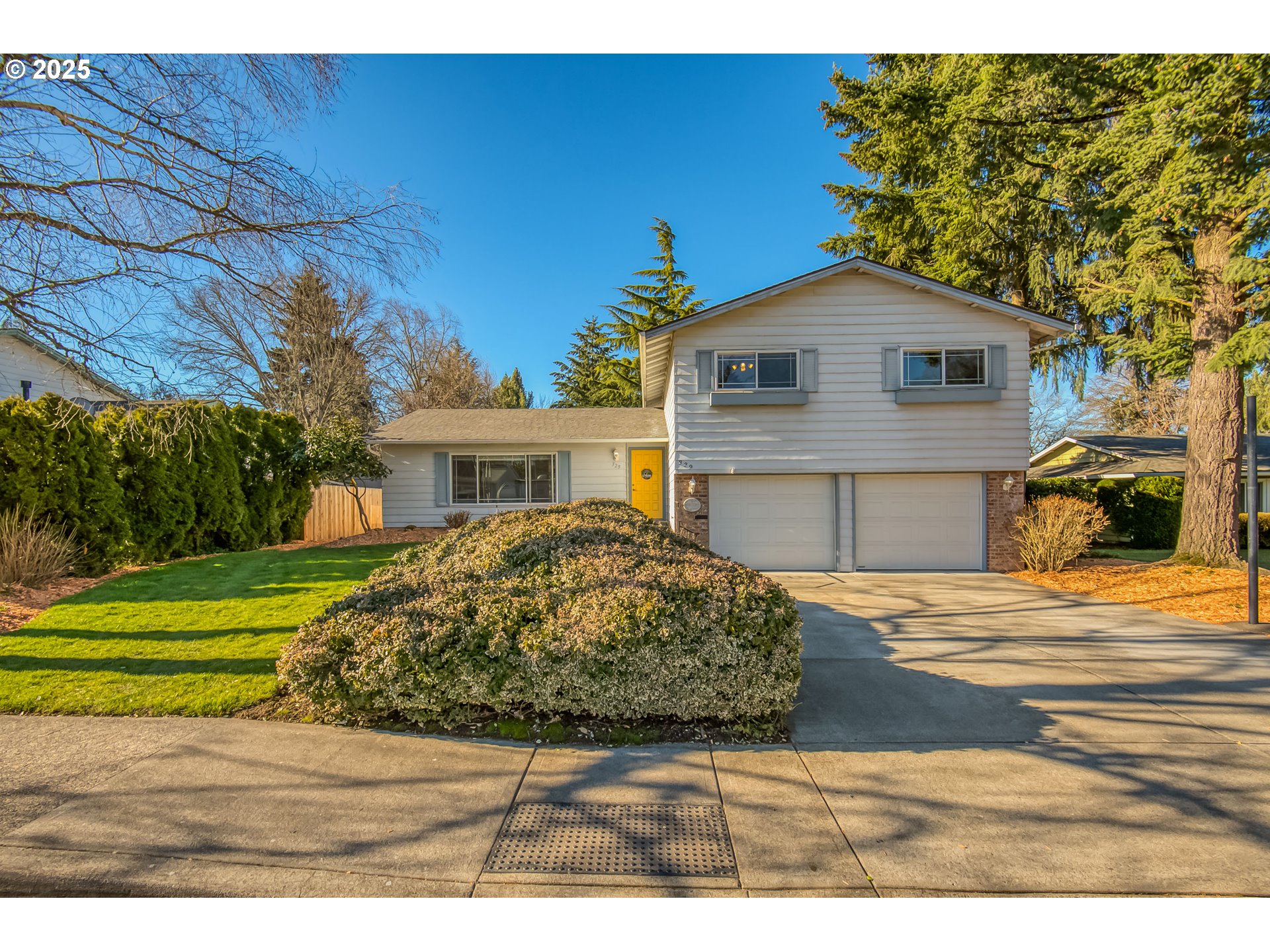 329 NE 20TH PL