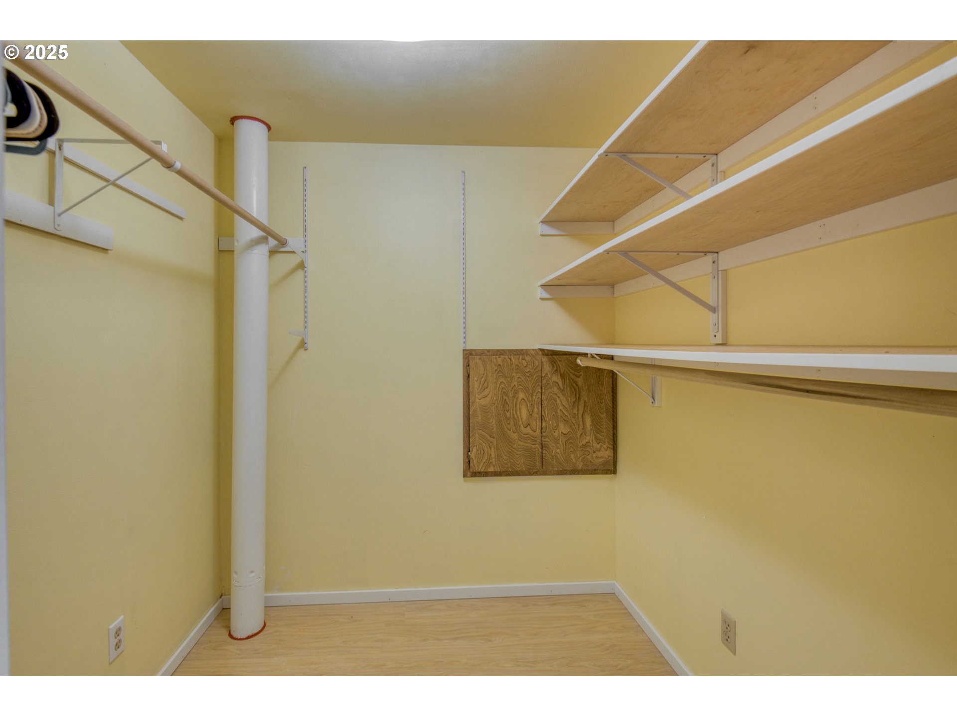 329 NE 20TH PL