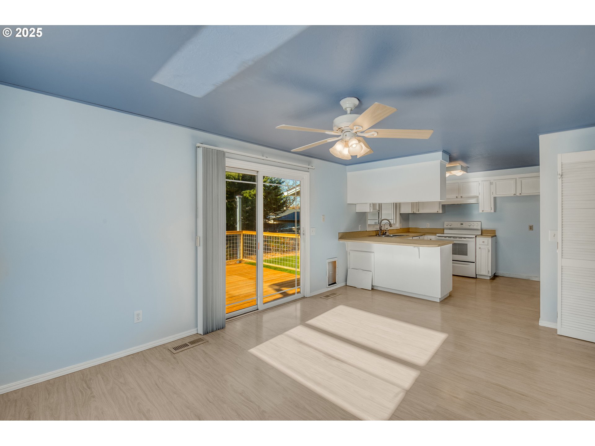 329 NE 20TH PL