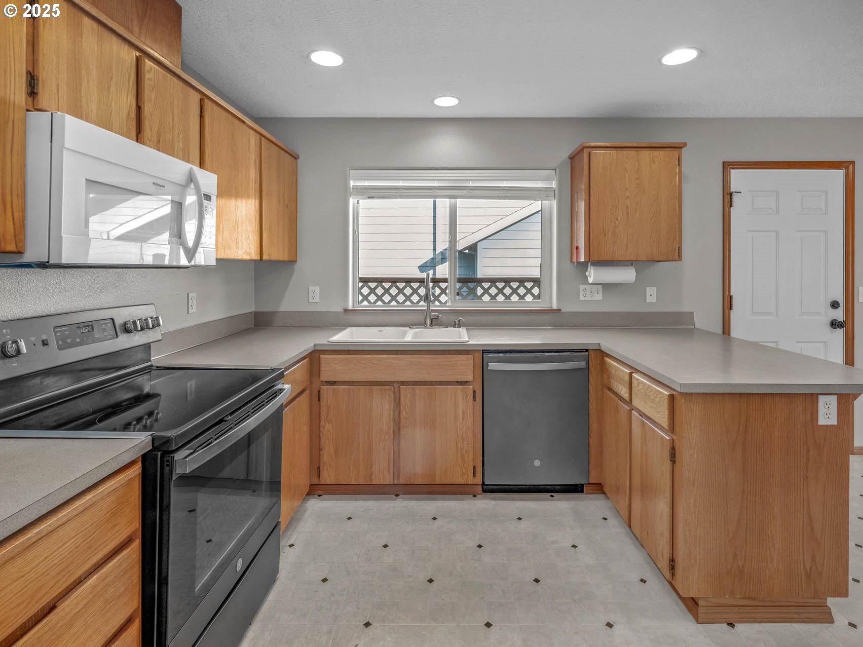 1589 SE 62ND AVE, Hillsboro