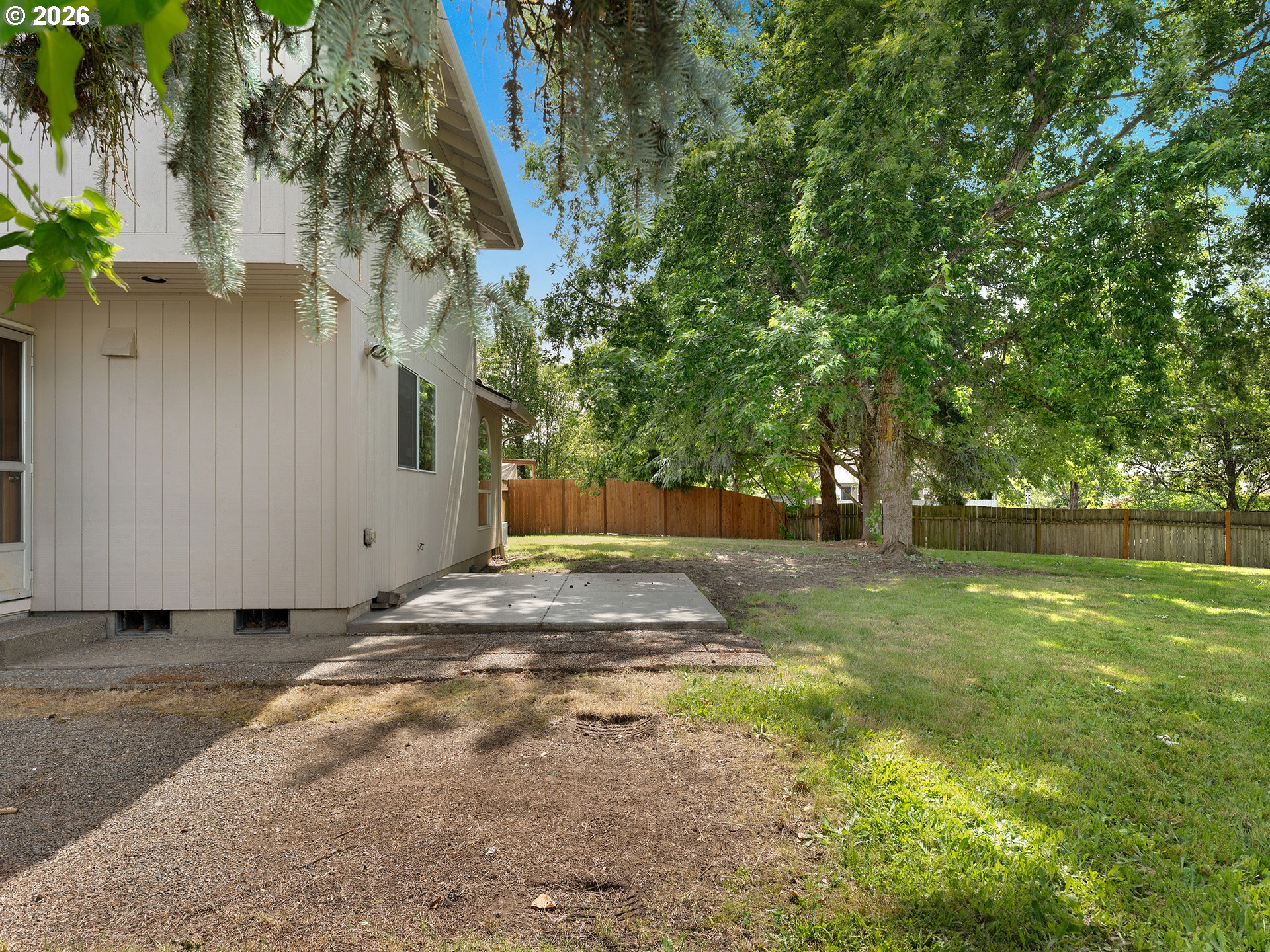 5137 NE STABLE DR
