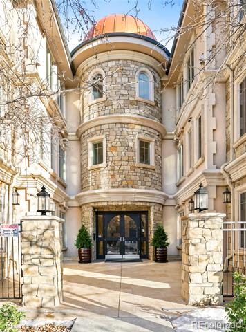 150 S Madison Street Unit: 208