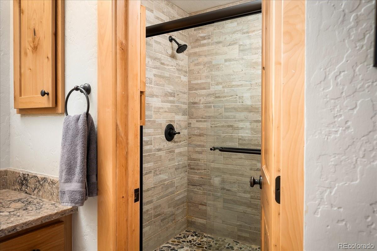 605 Lake Front Road Unit: 8