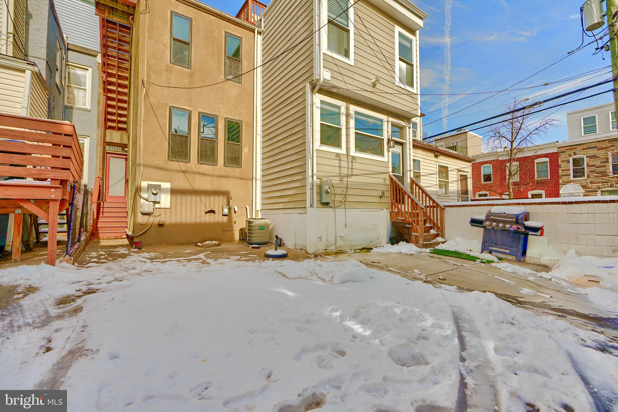 3217 Dillon St