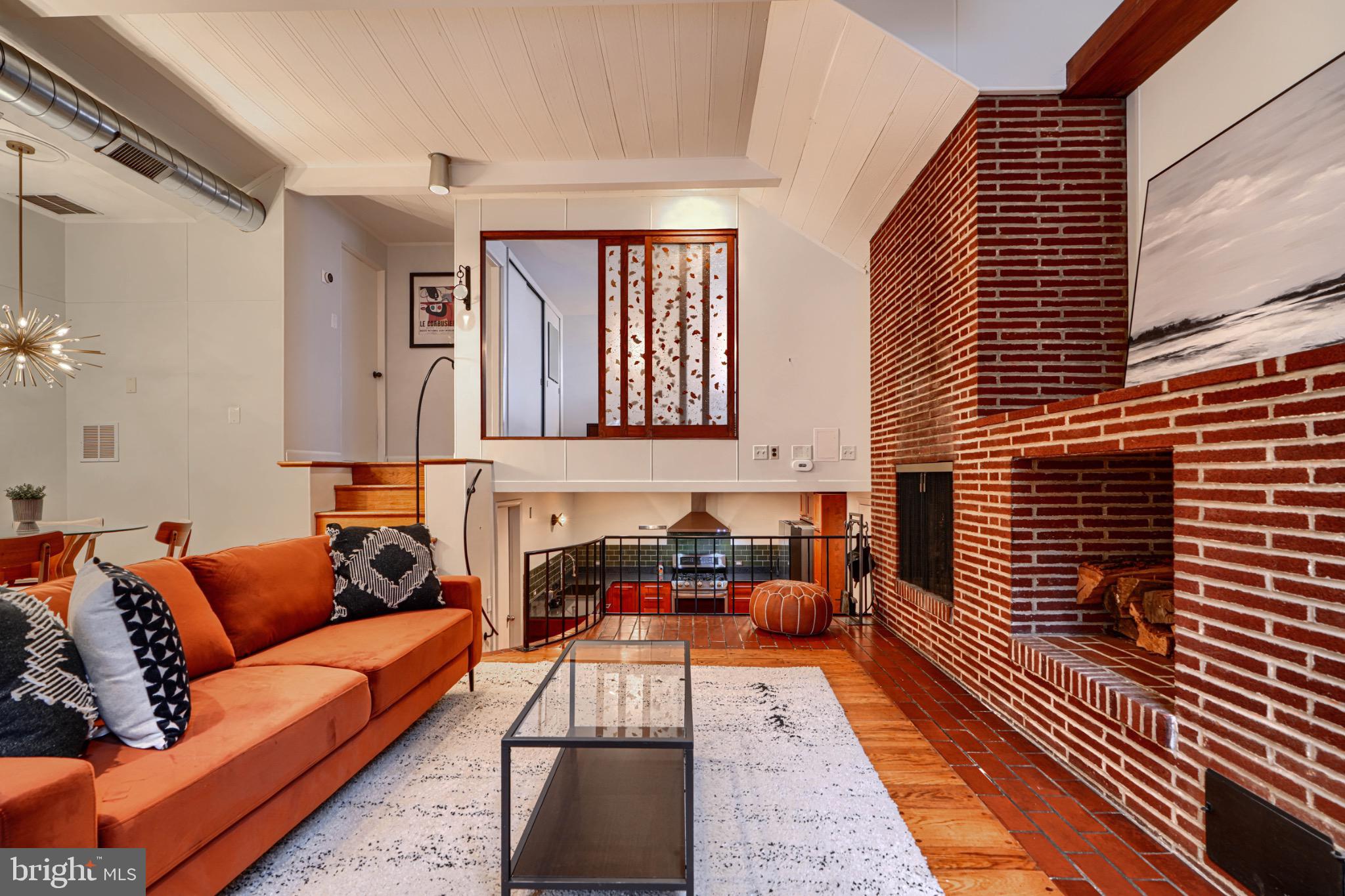 715 LOVEGROVE