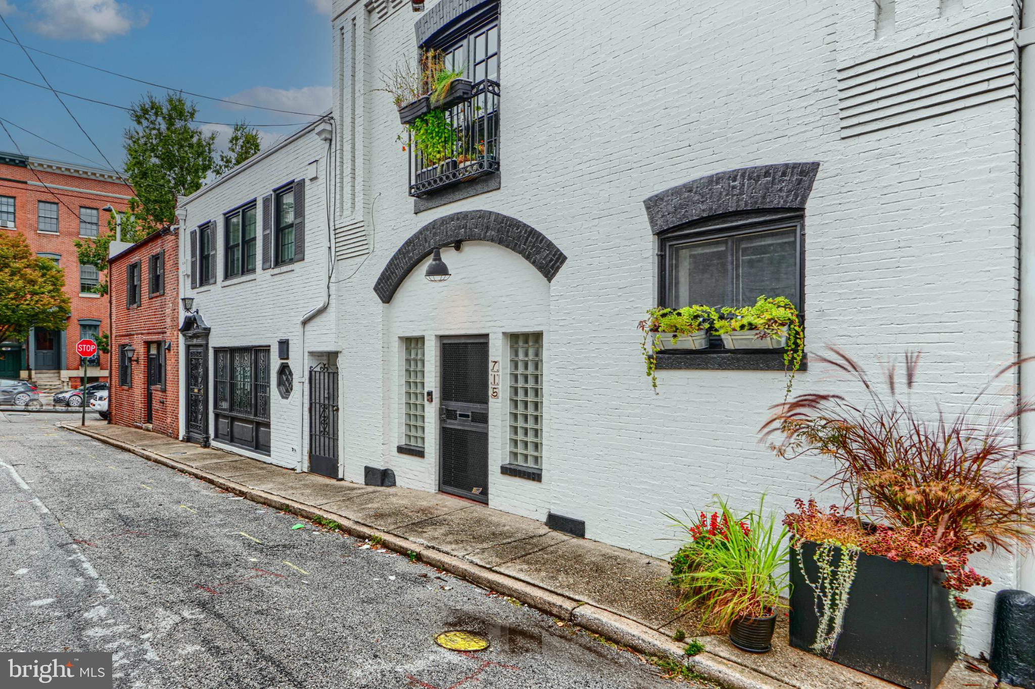 715 LOVEGROVE