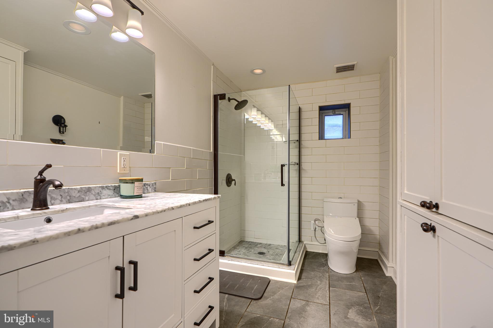 715 LOVEGROVE