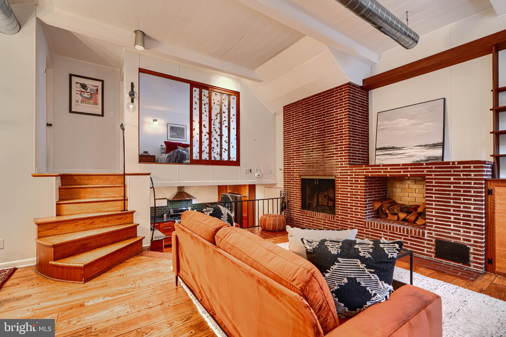 715 LOVEGROVE