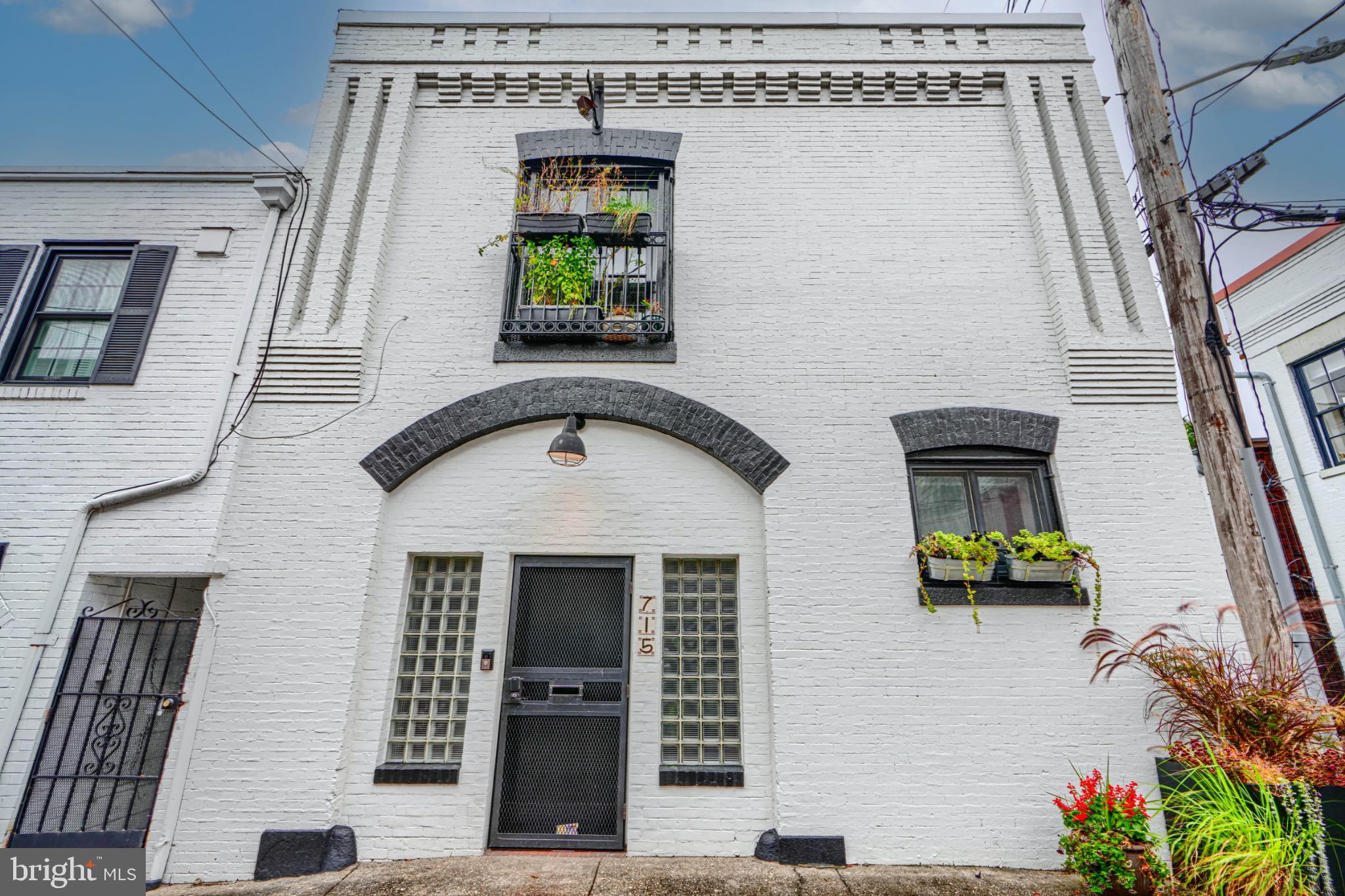 715 LOVEGROVE