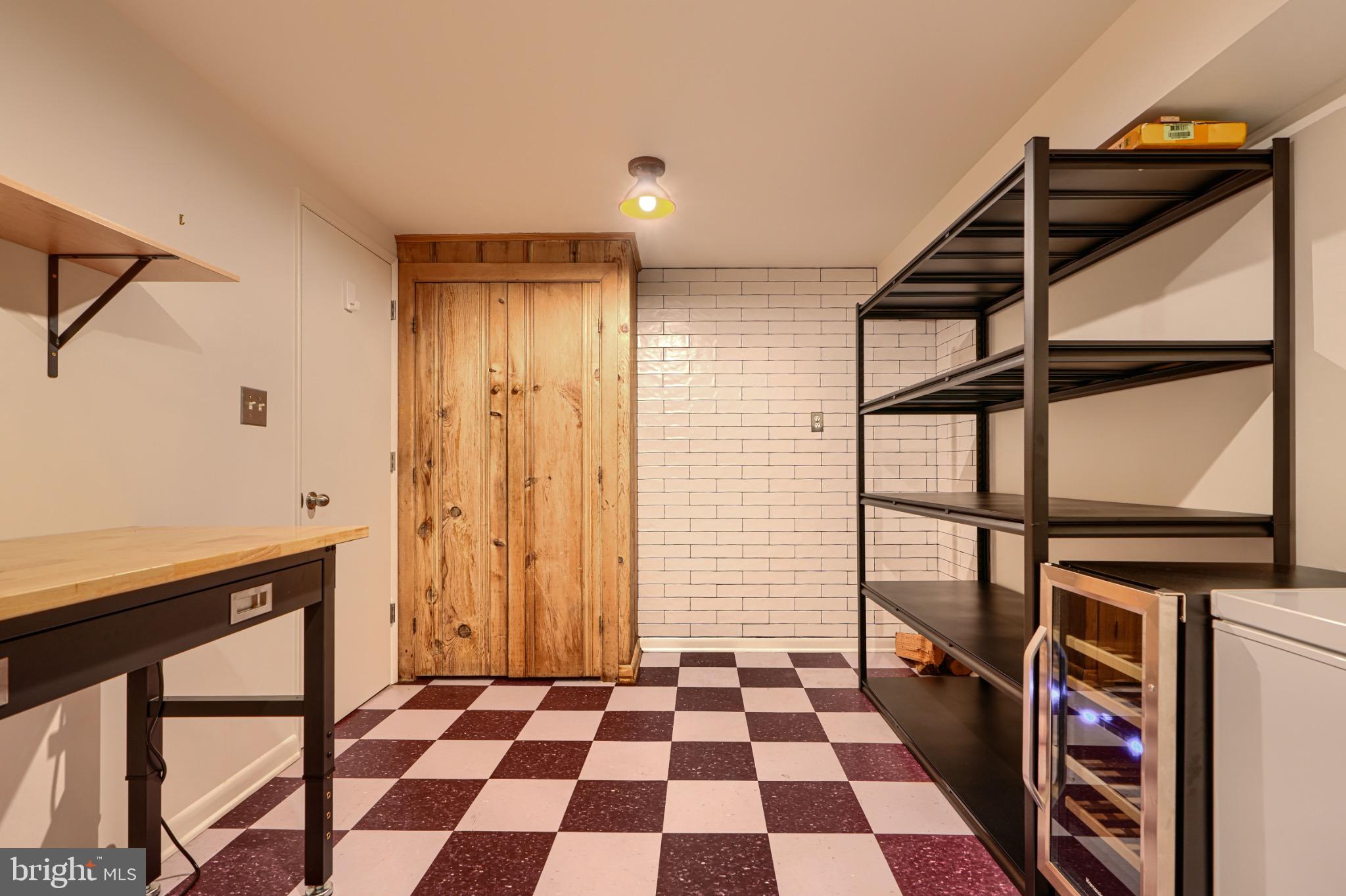 715 LOVEGROVE