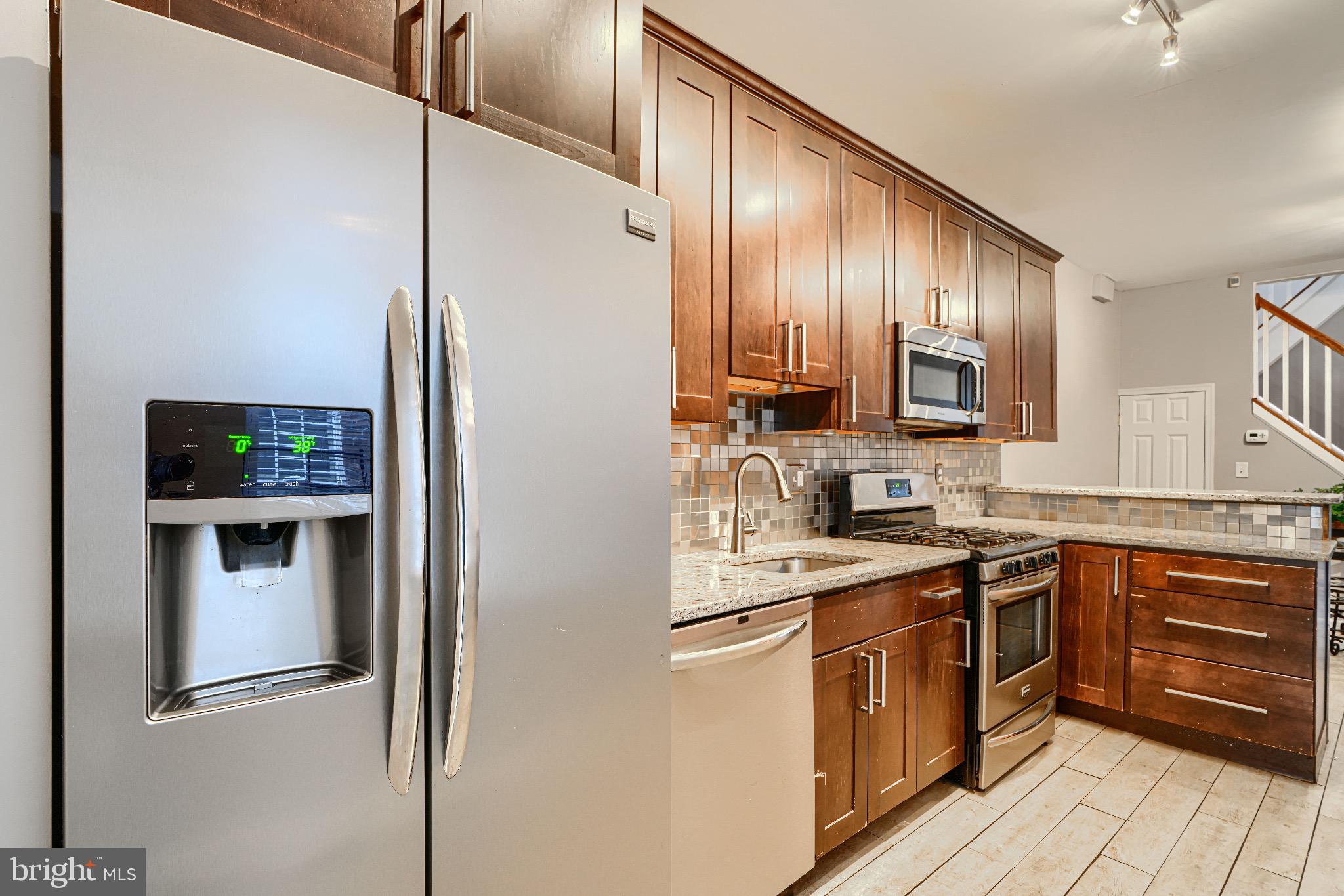 1410 E OLIVER STREET