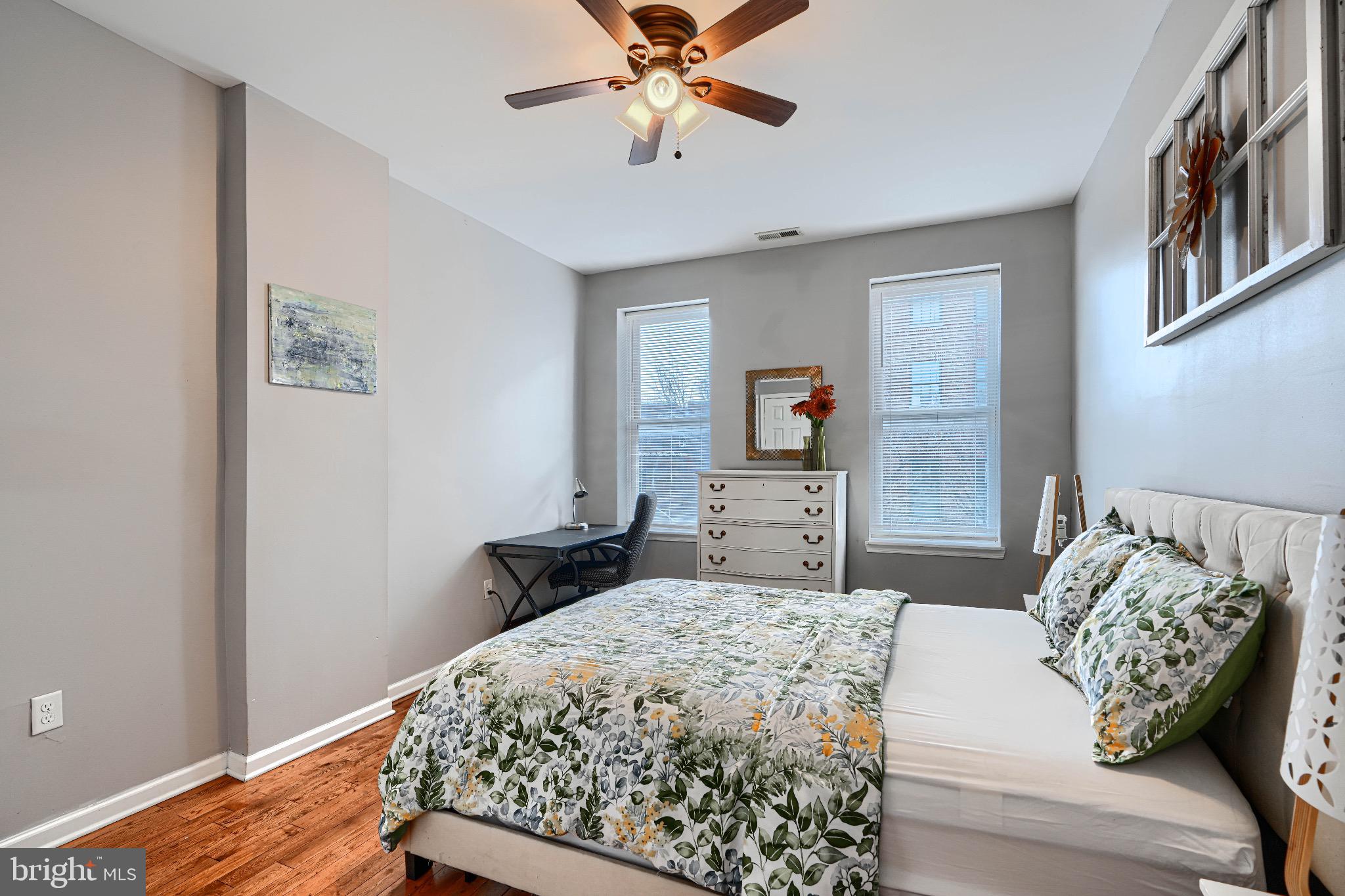 1410 E OLIVER STREET