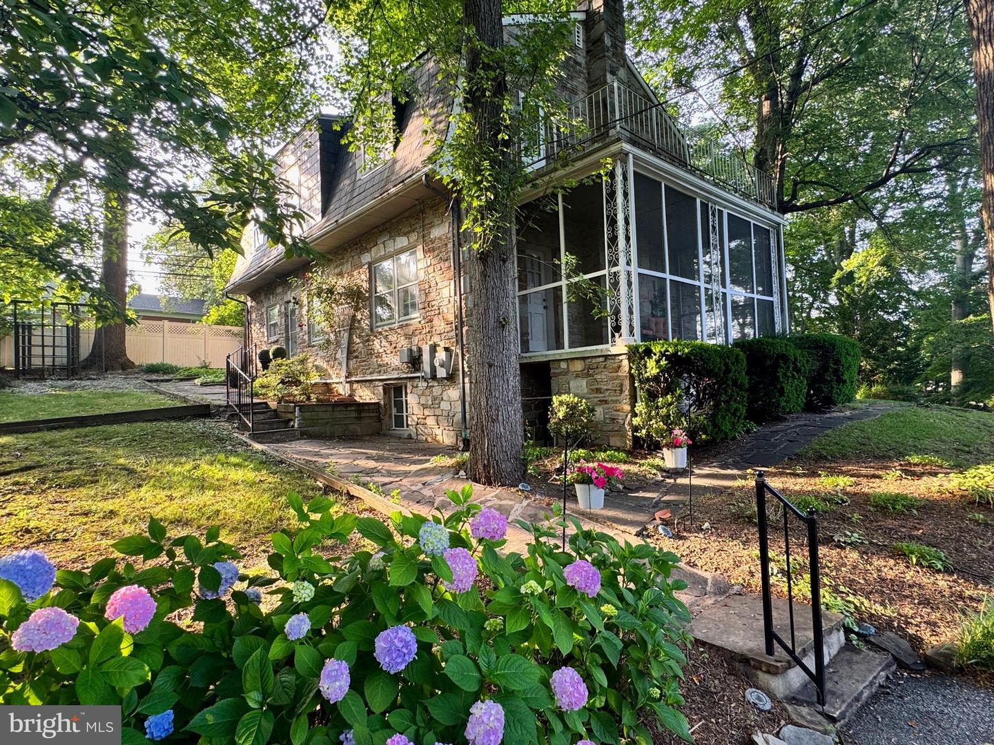701 Hillen Rd