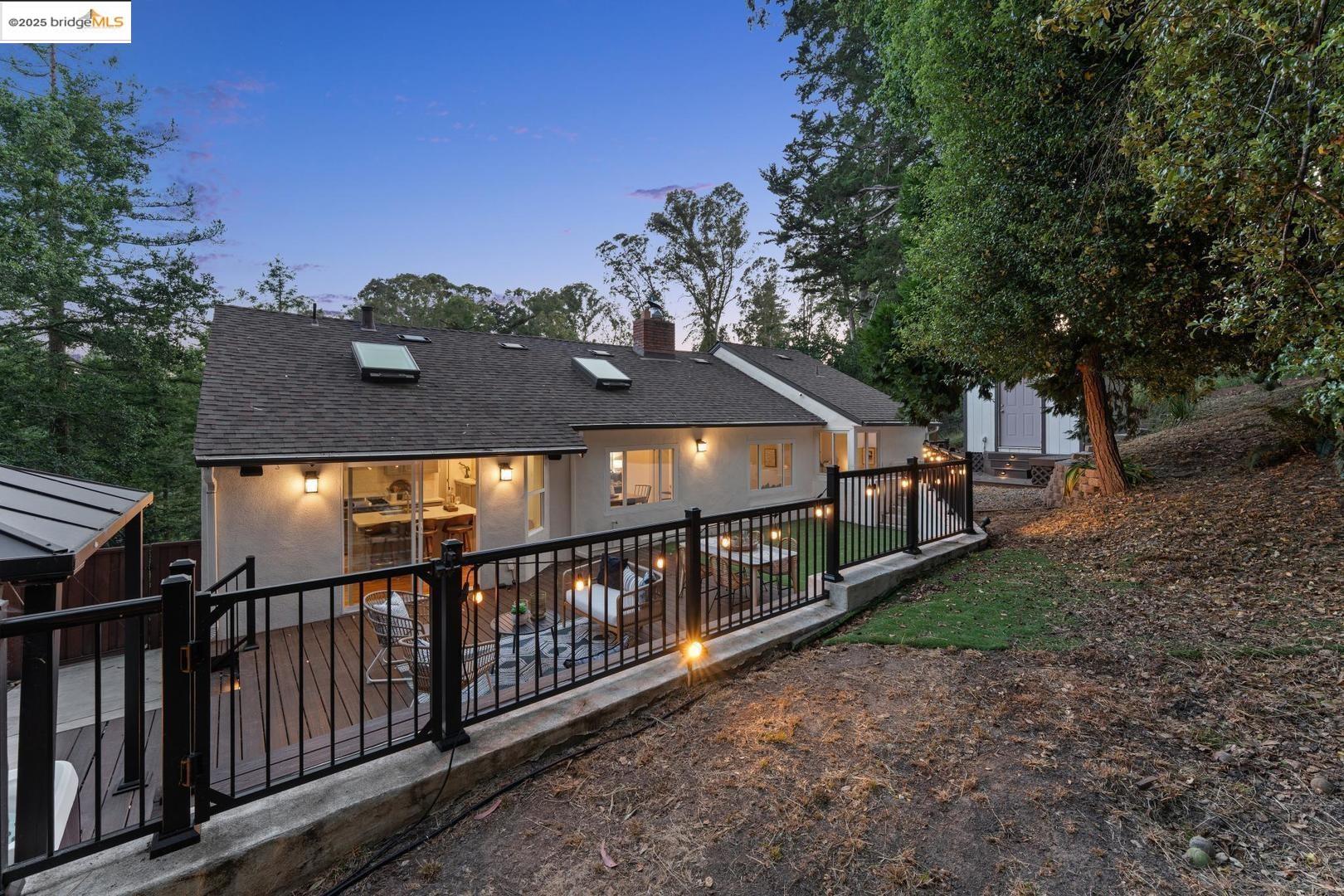 1684 Arrowhead DR