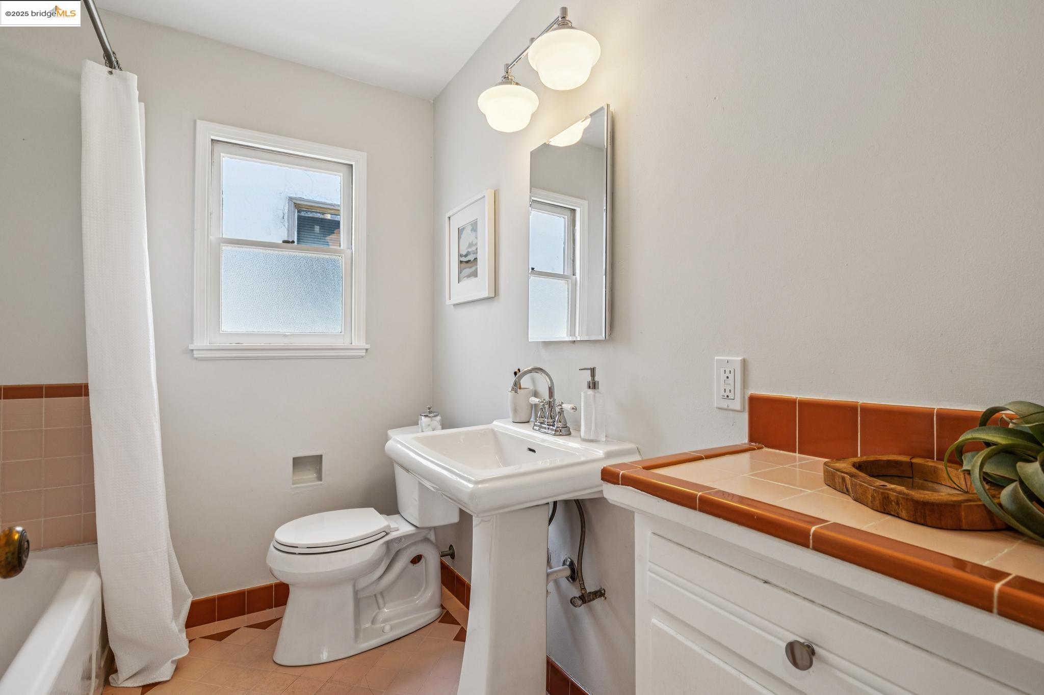 1635 Ocean View