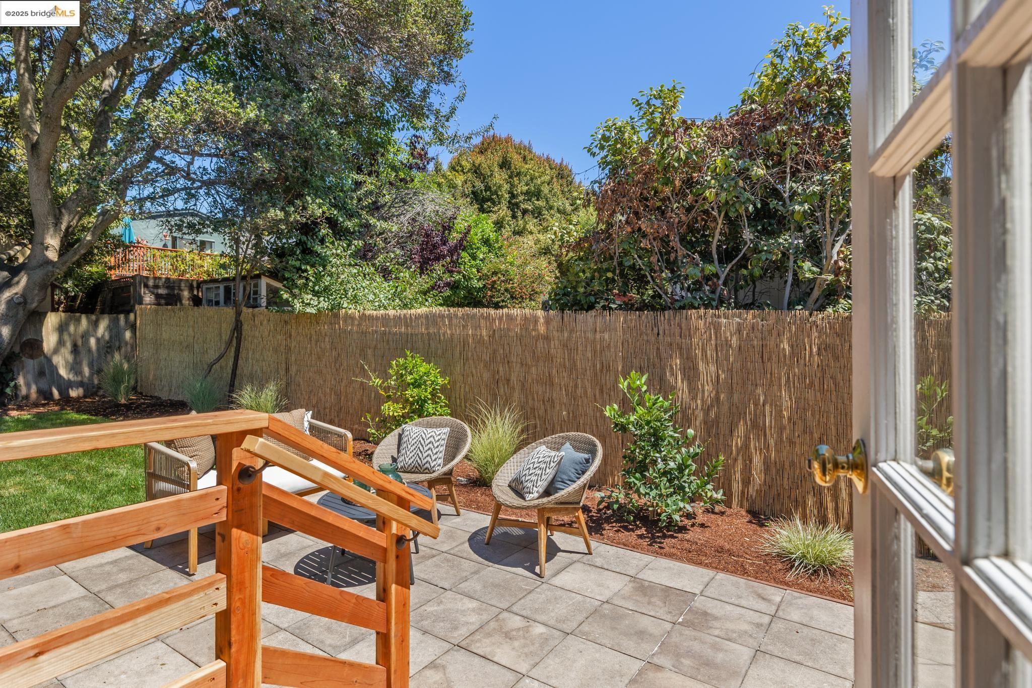 1635 Ocean View