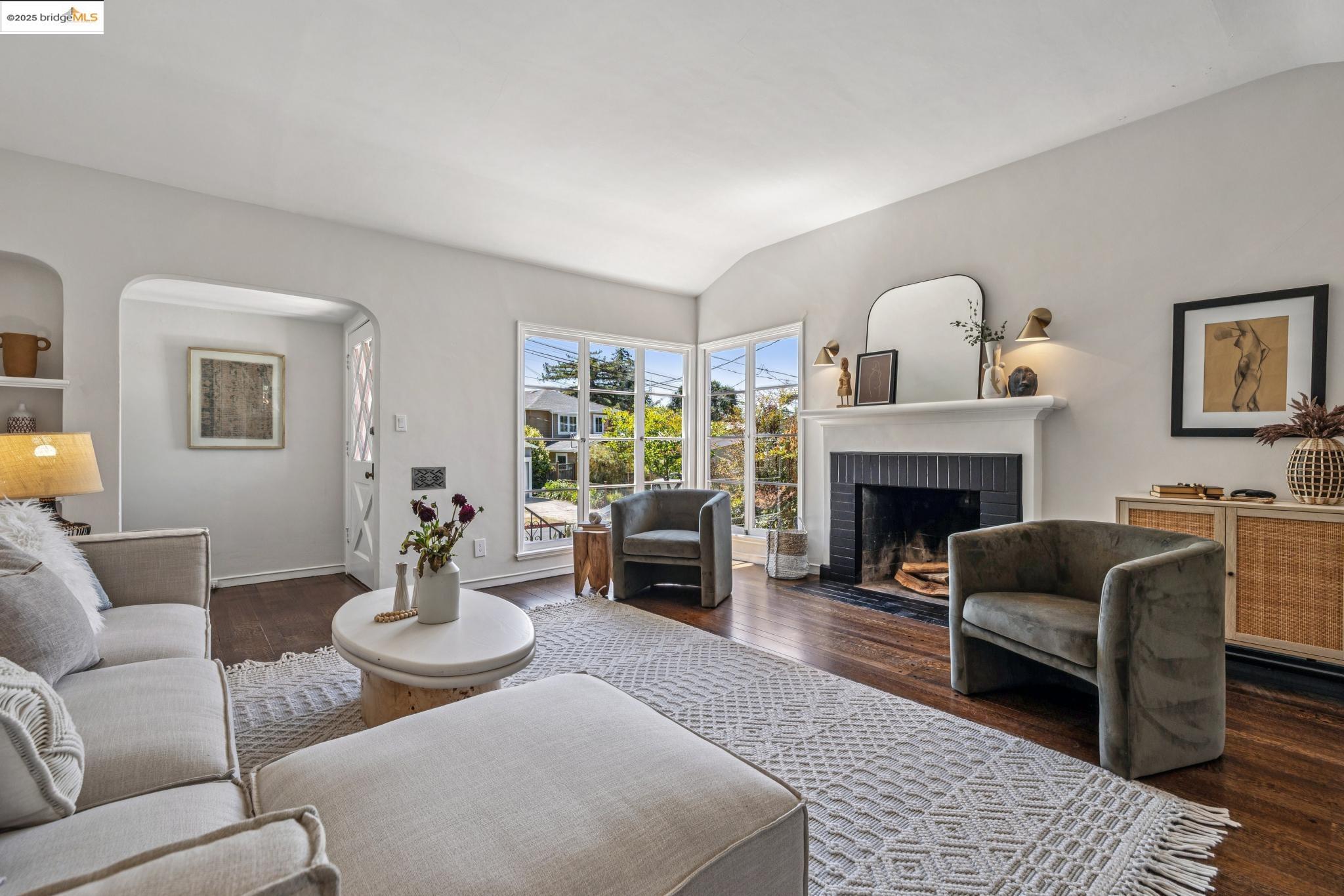 1635 Ocean View