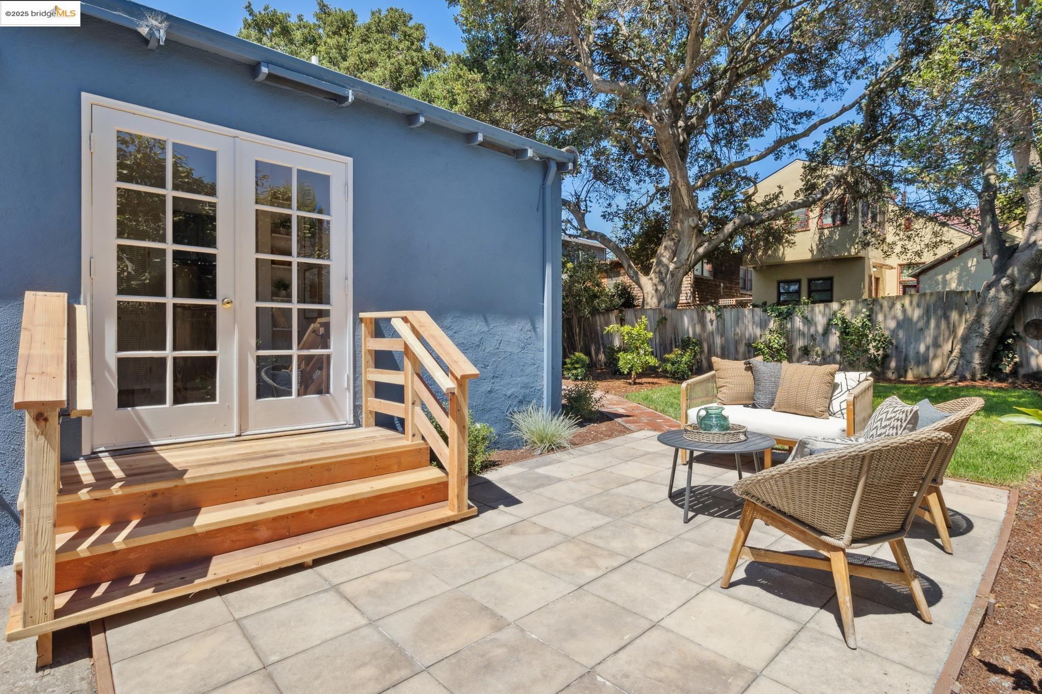 1635 Ocean View