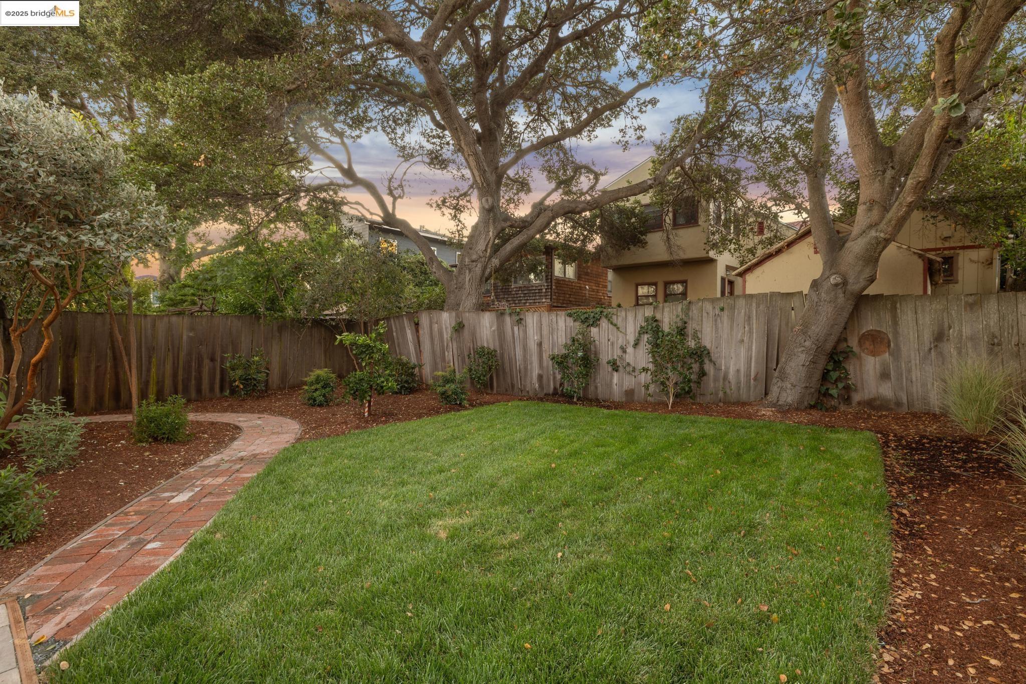 1635 Ocean View