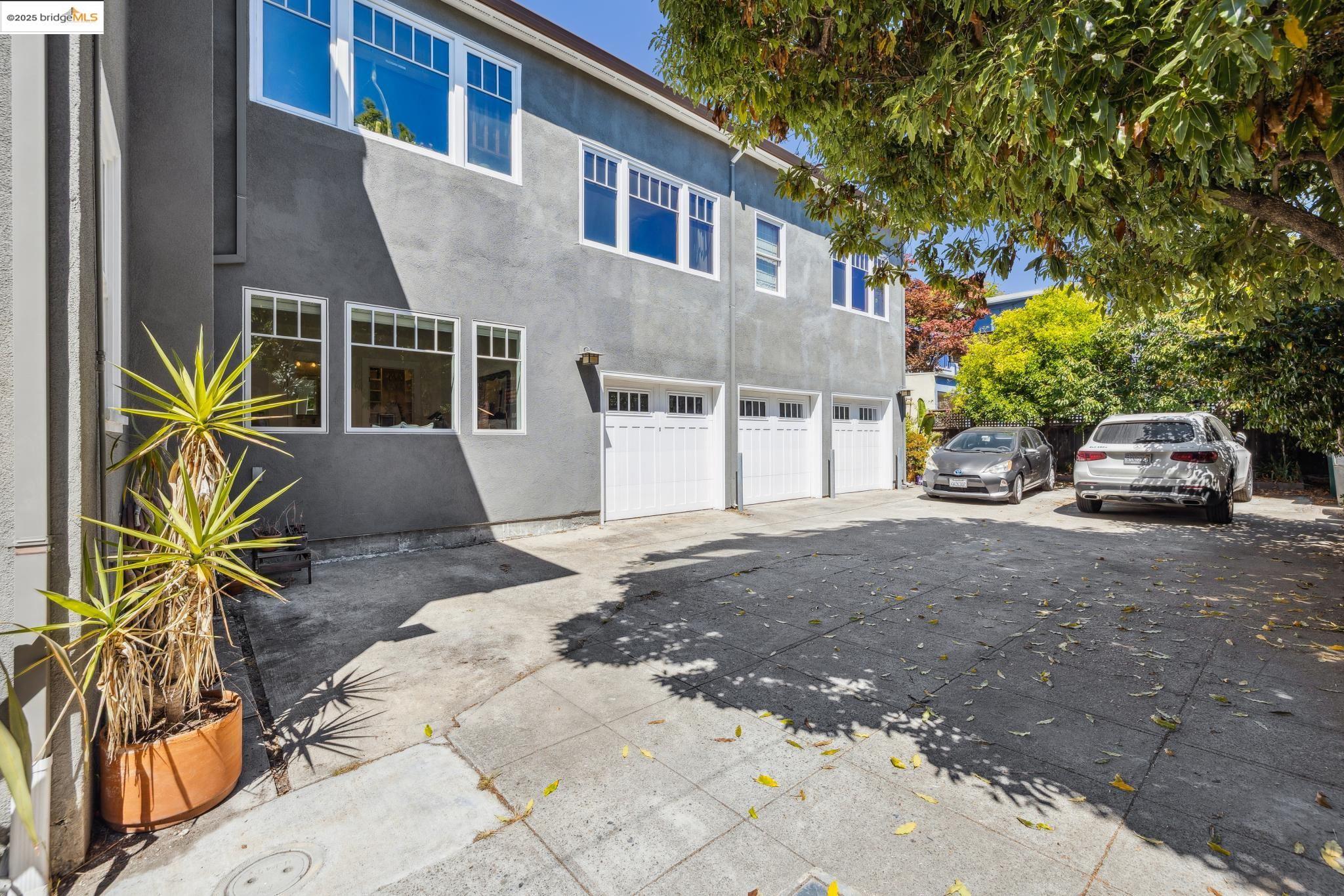6426 Benvenue Ave # 3