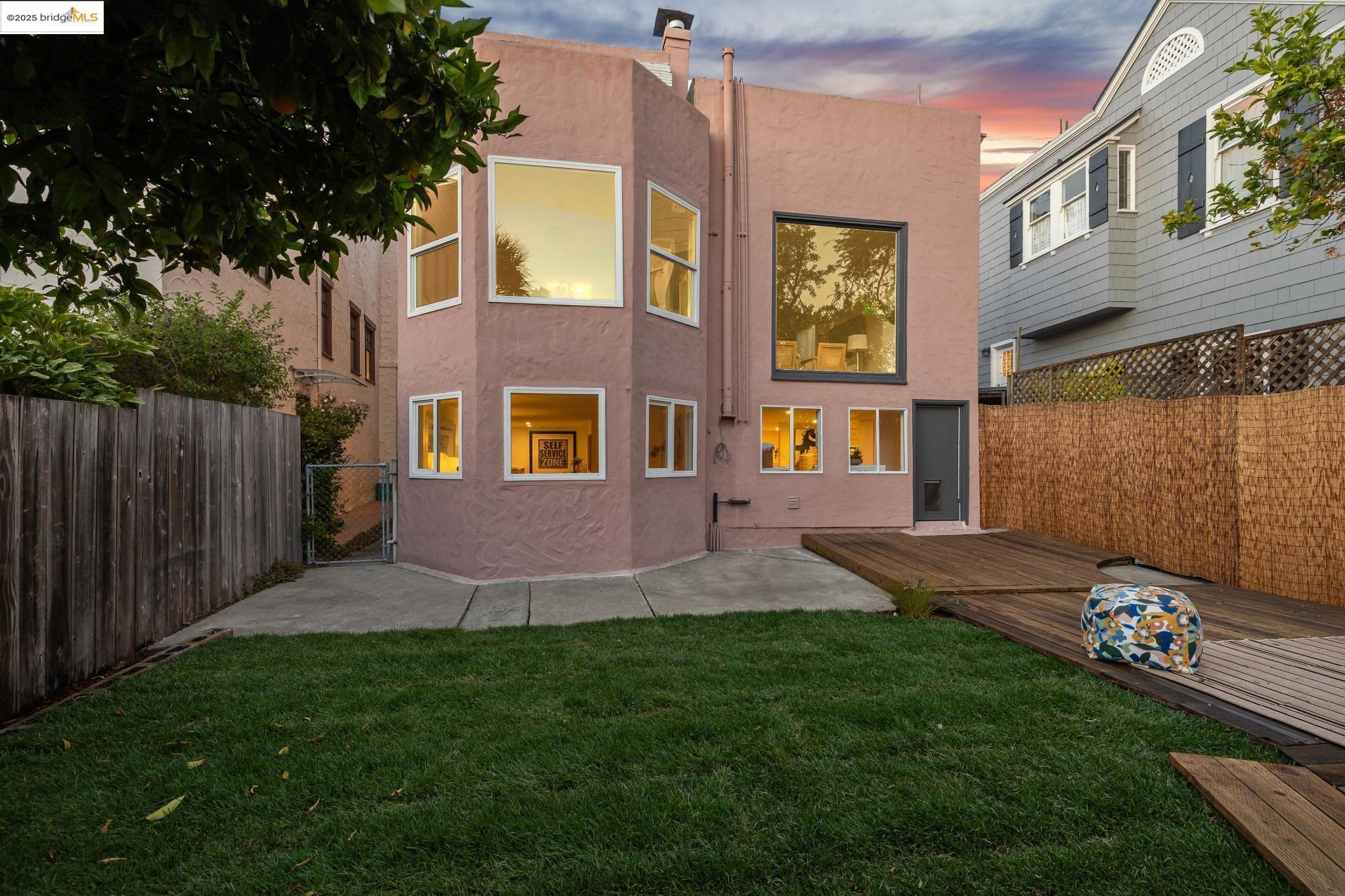 515 Mount St