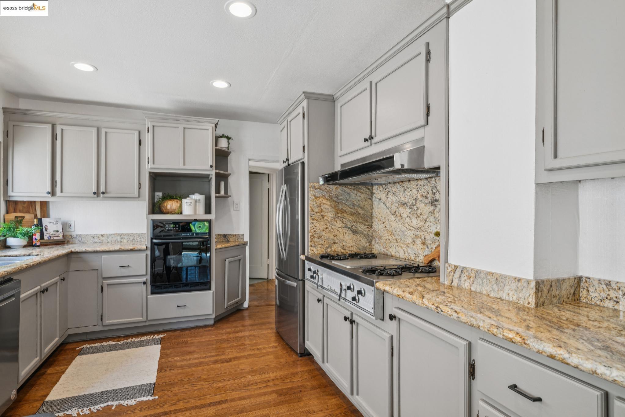 515 Mount St