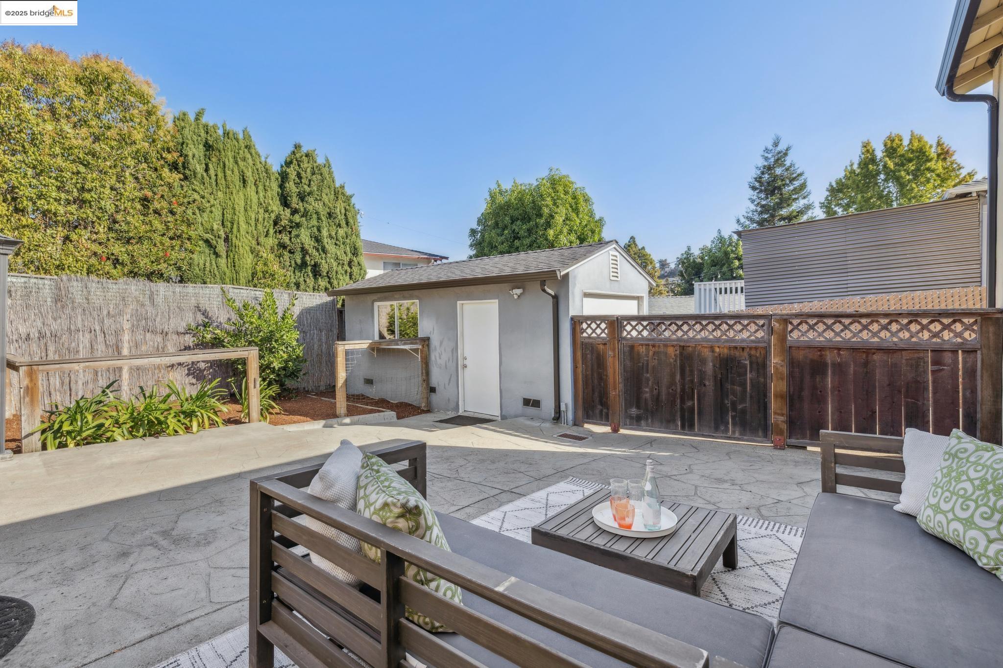 3162 Sydney WAY