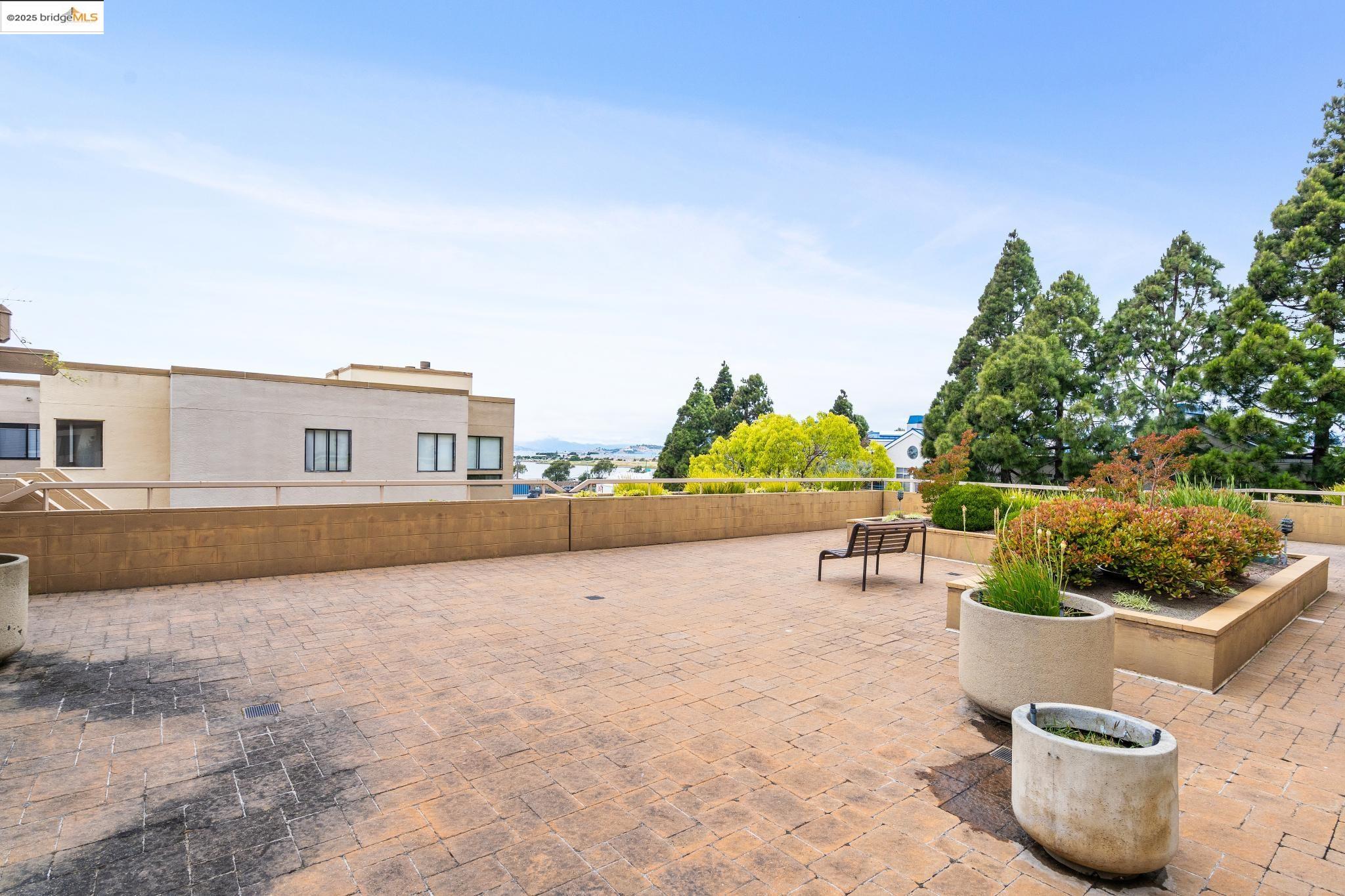 545 Pierce St # 1206