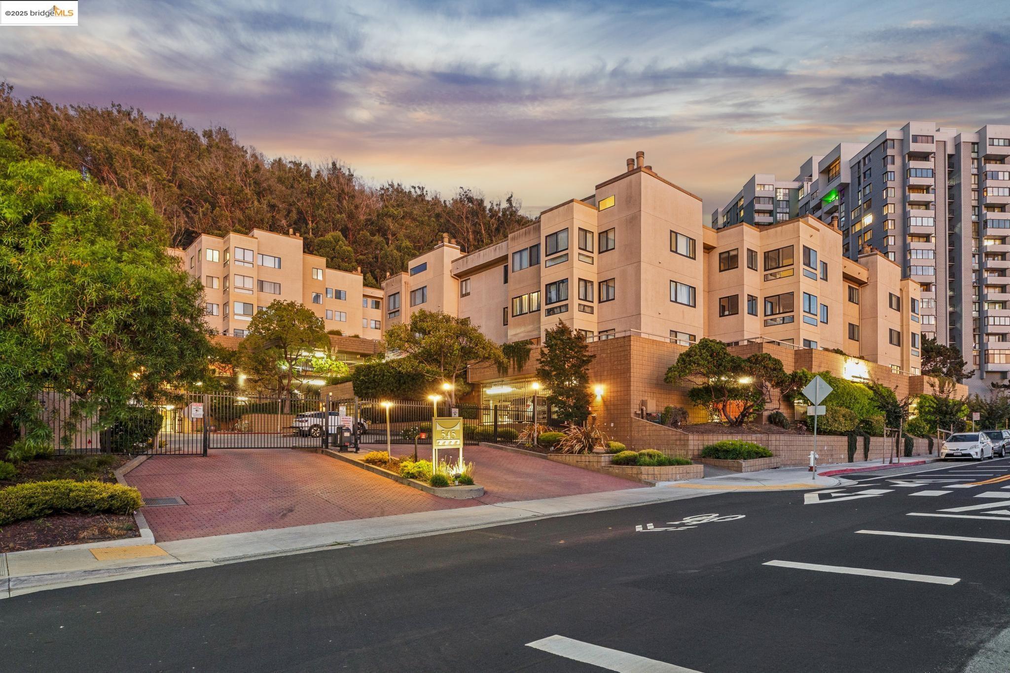 545 Pierce St # 1206