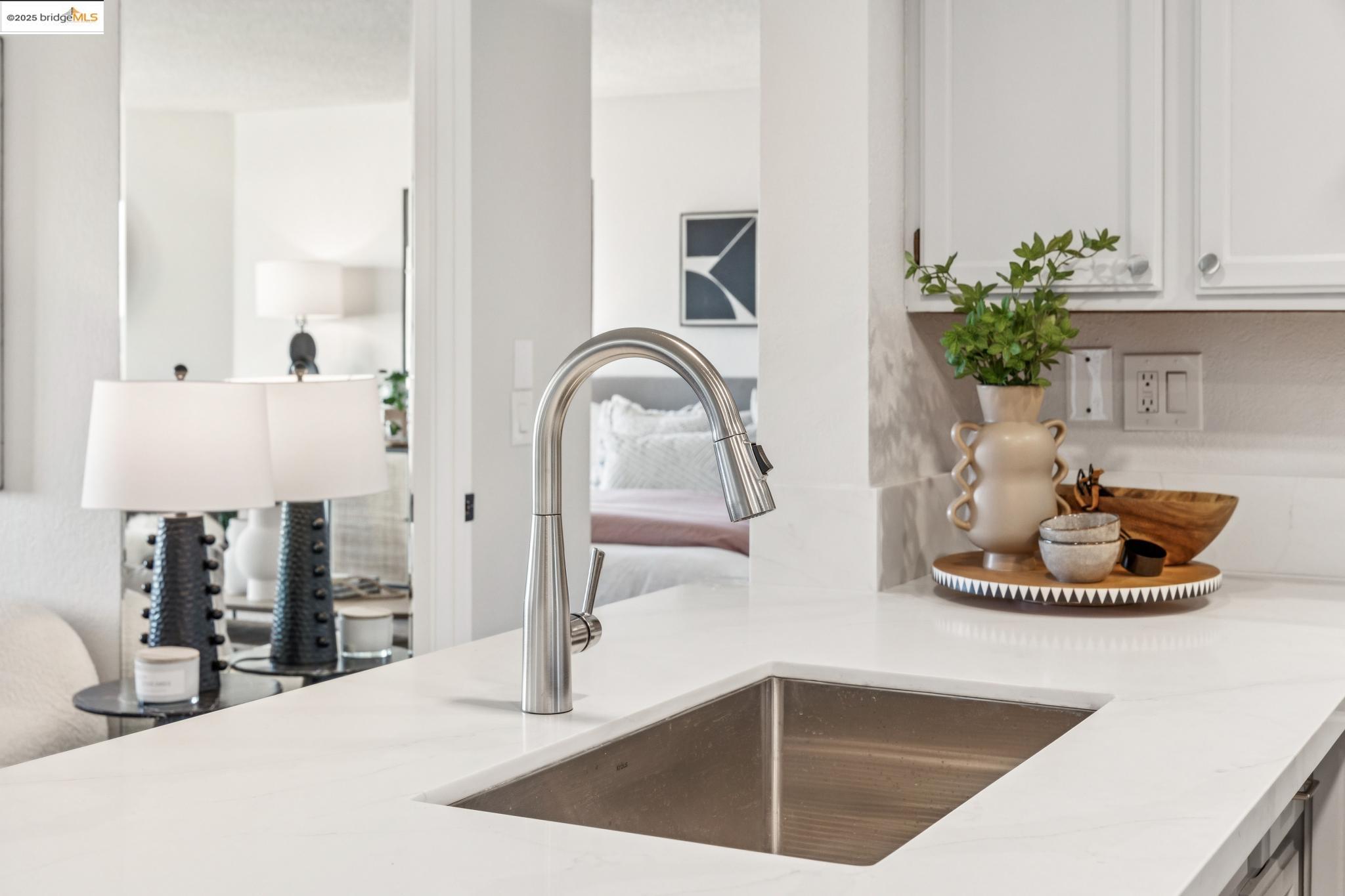 545 Pierce St # 1206