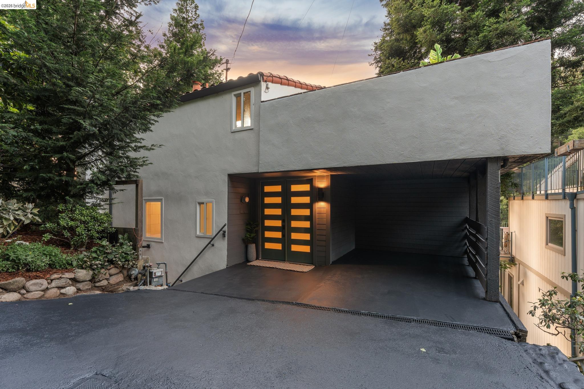 1053 Rispin Dr