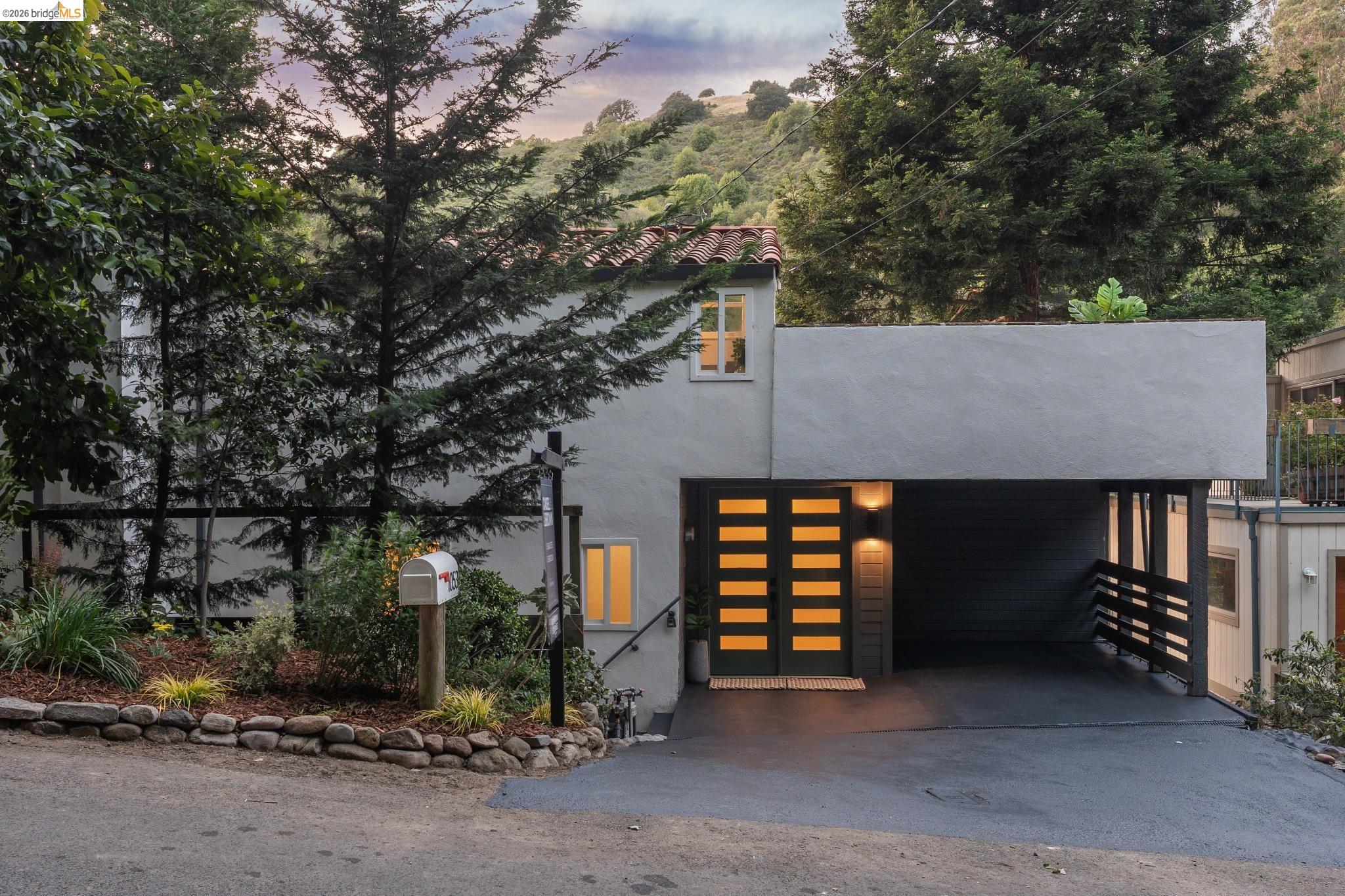 1053 Rispin Dr