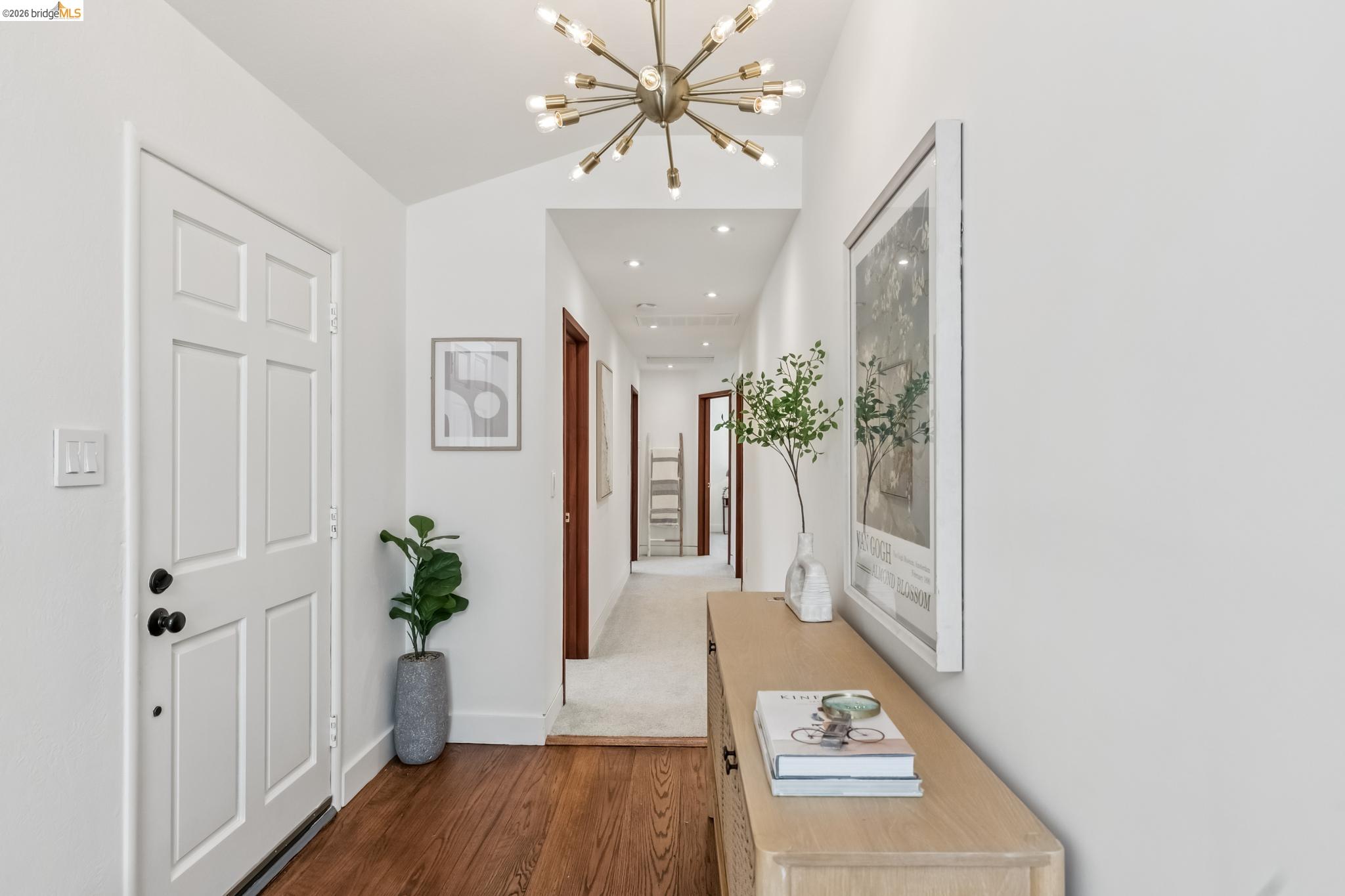 33 Valley Dr