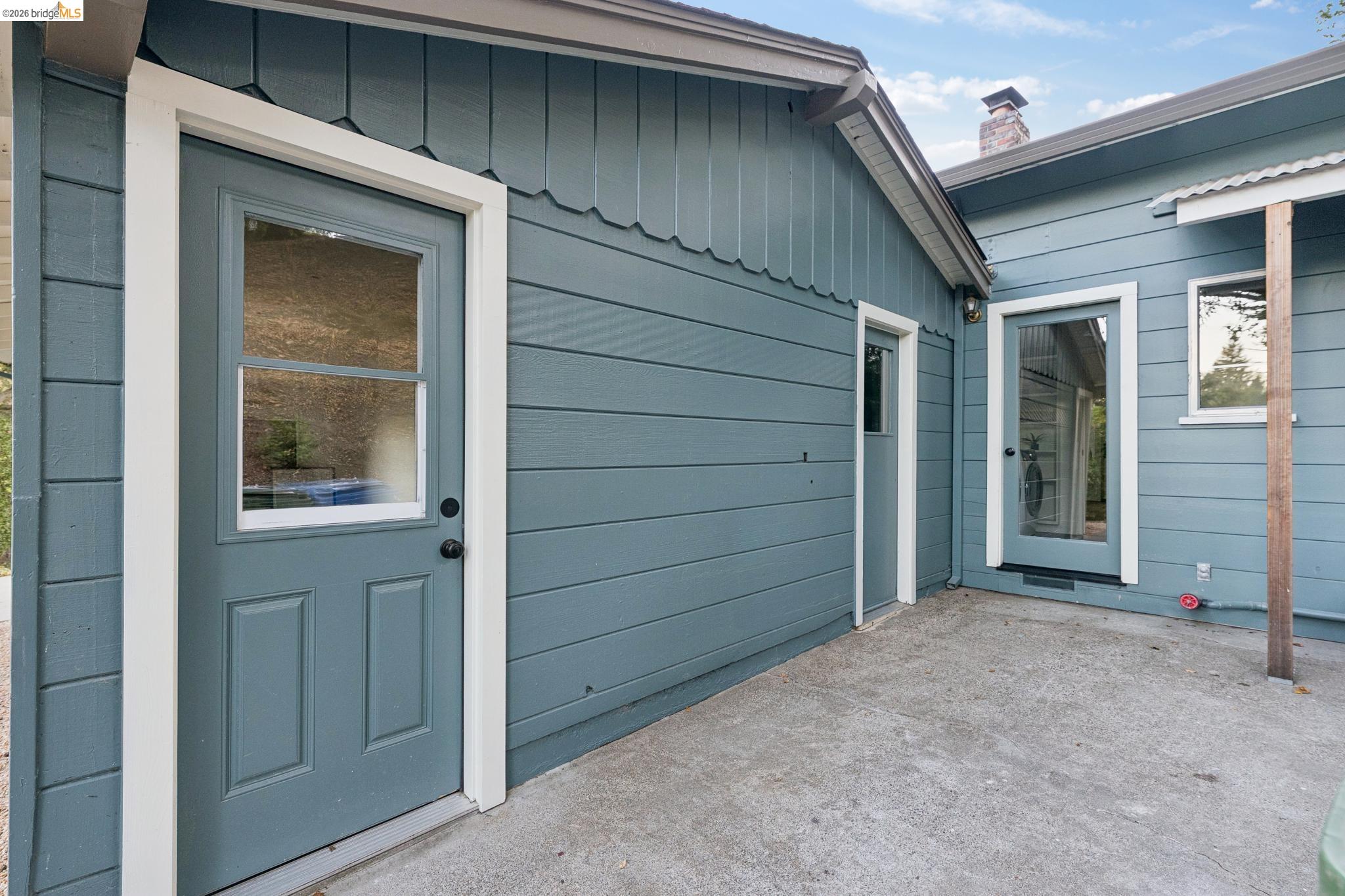 33 Valley Dr