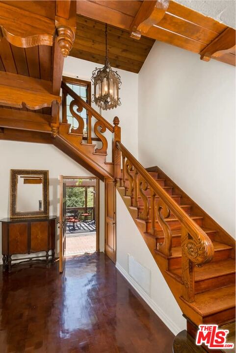 1957 MANDEVILLE CANYON RD