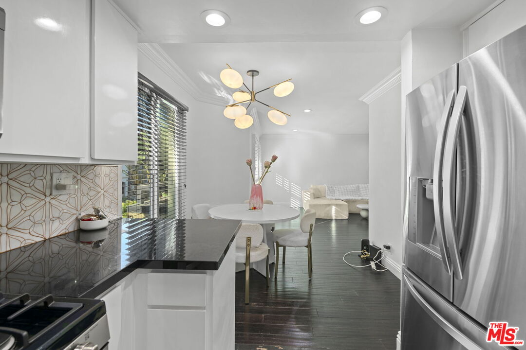 11646 Chenault St Unit: 2