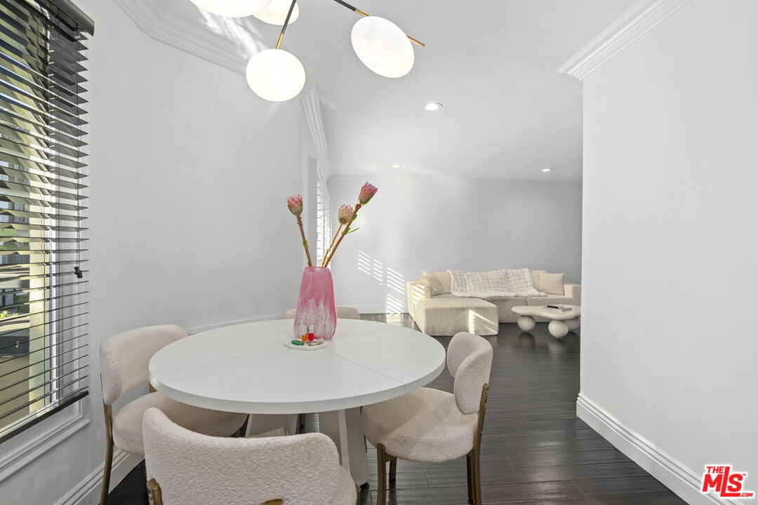 11646 Chenault St Unit: 2