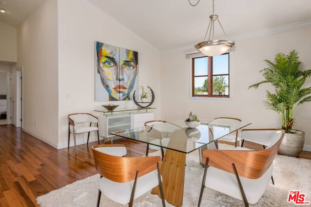 10617 EASTBORNE AVE Unit: PH2