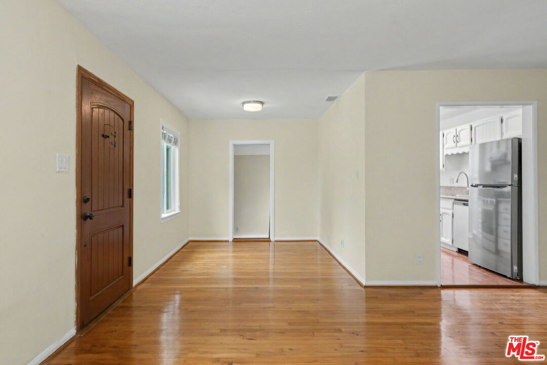 3542 Greenwood Ave
