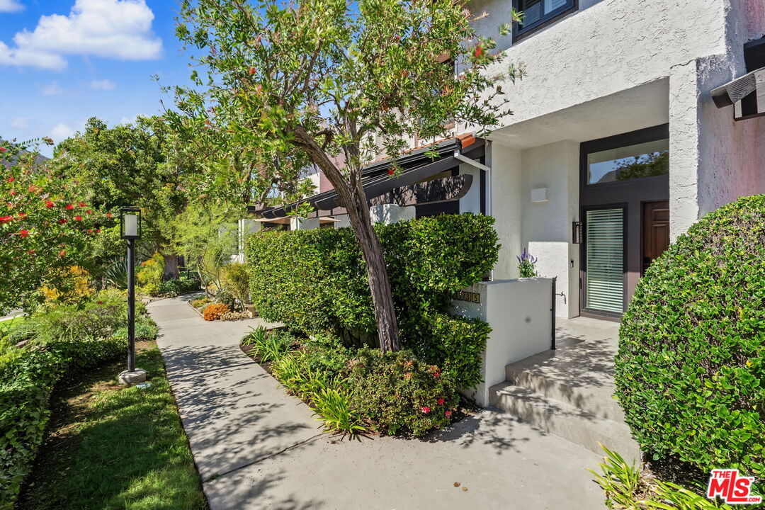 1535 Michael Ln
